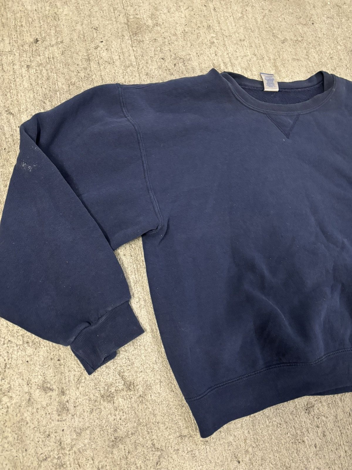 Russell Athletic × Vintage Navy Blank Russell athletic crewneck sweatshirt Size US L / EU 52-54 / 3 - 3 Thumbnail