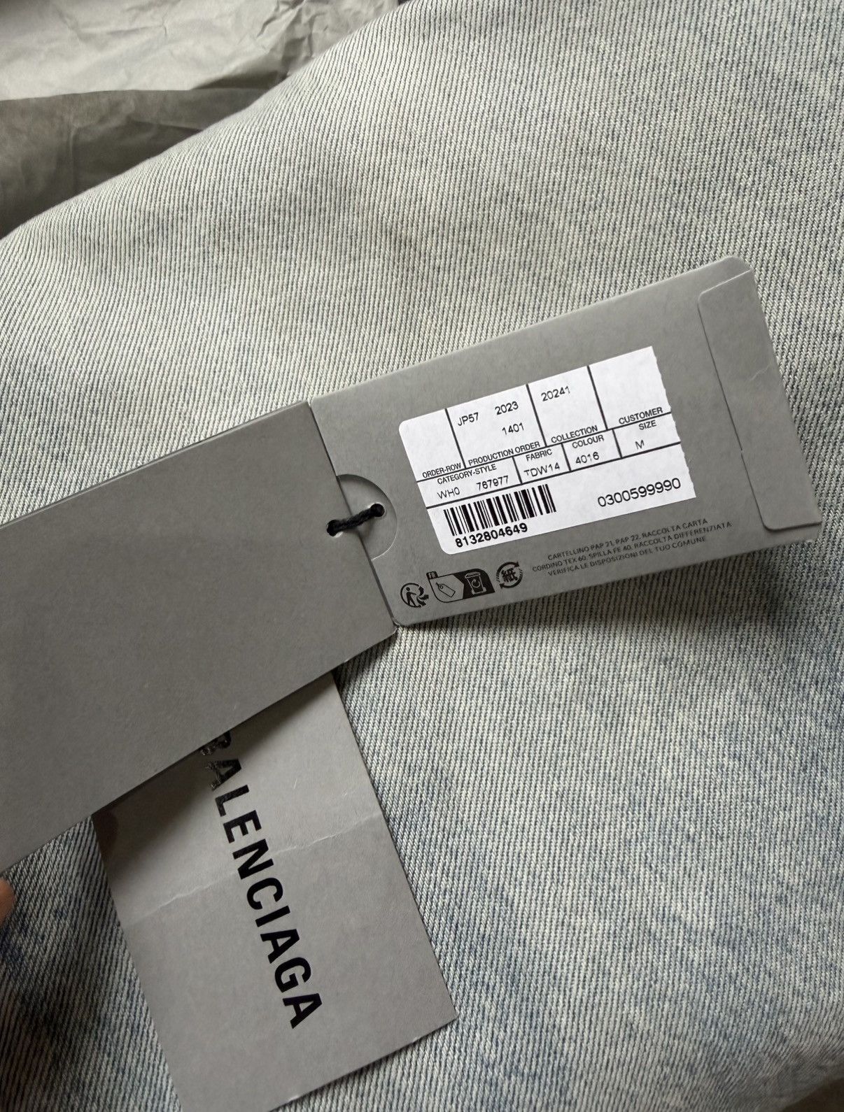Balenciaga Balenciaga Sticker Denim Baggy Jeans Size US 38 / EU 54 - 21 Thumbnail