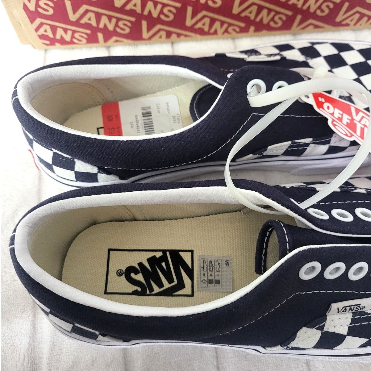 Vans Vans Era Navy Checkerboard Unisex Canvas Low Top W 8, M 6.5 Size US 8 / IT 38 - 6 Thumbnail