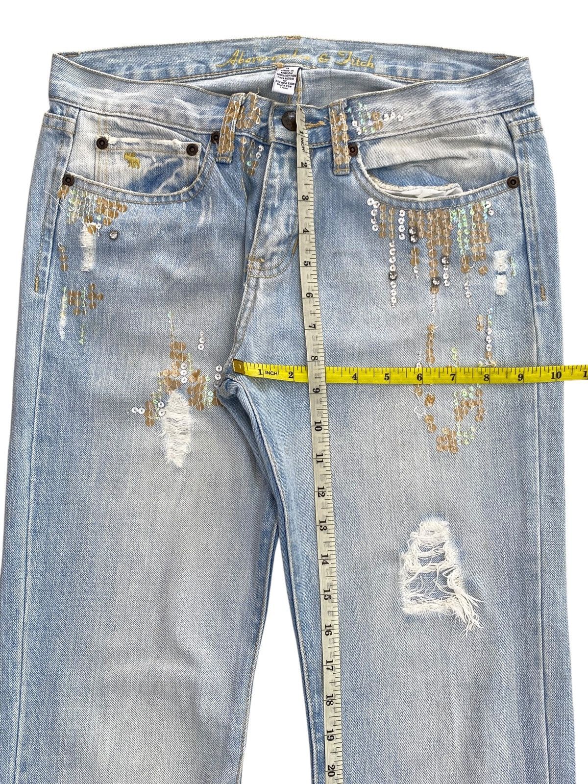 Abercrombie & Fitch Abercrumbie & Fitch Brand Emblised Style Flare Jeans Size US 31 - 10 Thumbnail