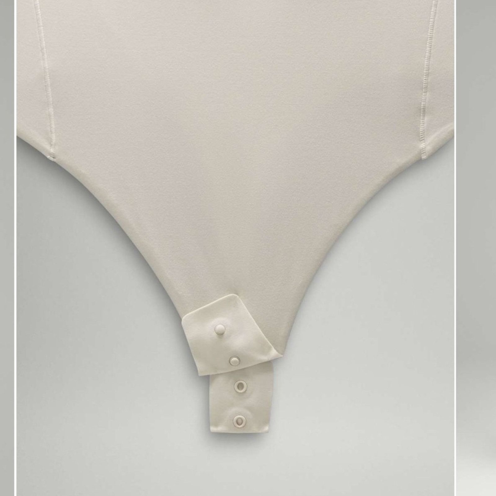 Lululemon Lululemon Wundermost Nulu Square Neck Long Sleeve Bodysuit Size S / US 4 / IT 40 - 4 Thumbnail