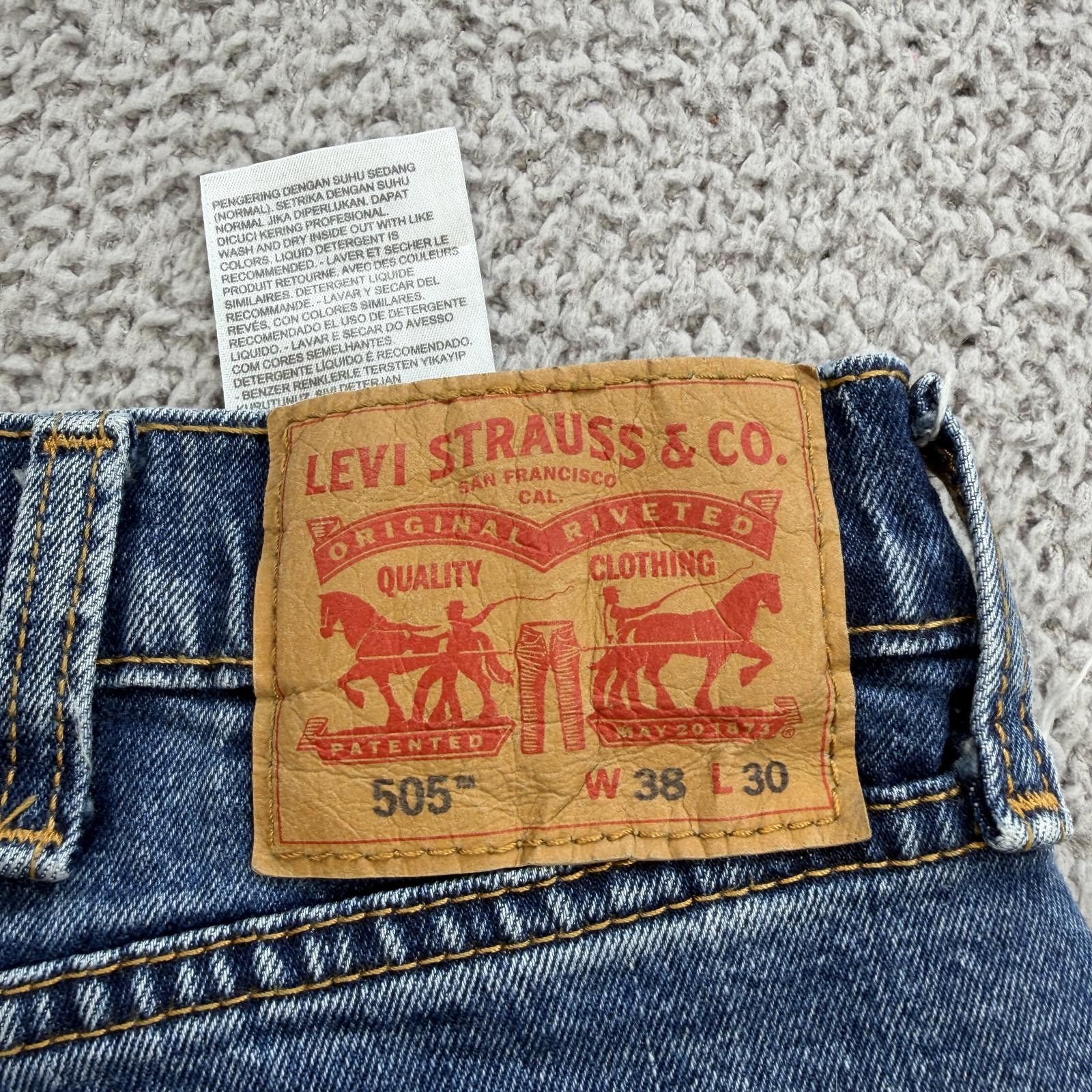 Levi's Levis 505 Denim Cutoff Shorts Mens 38 Blue Relaxed Fit Size US 38 / EU 54 - 4 Thumbnail