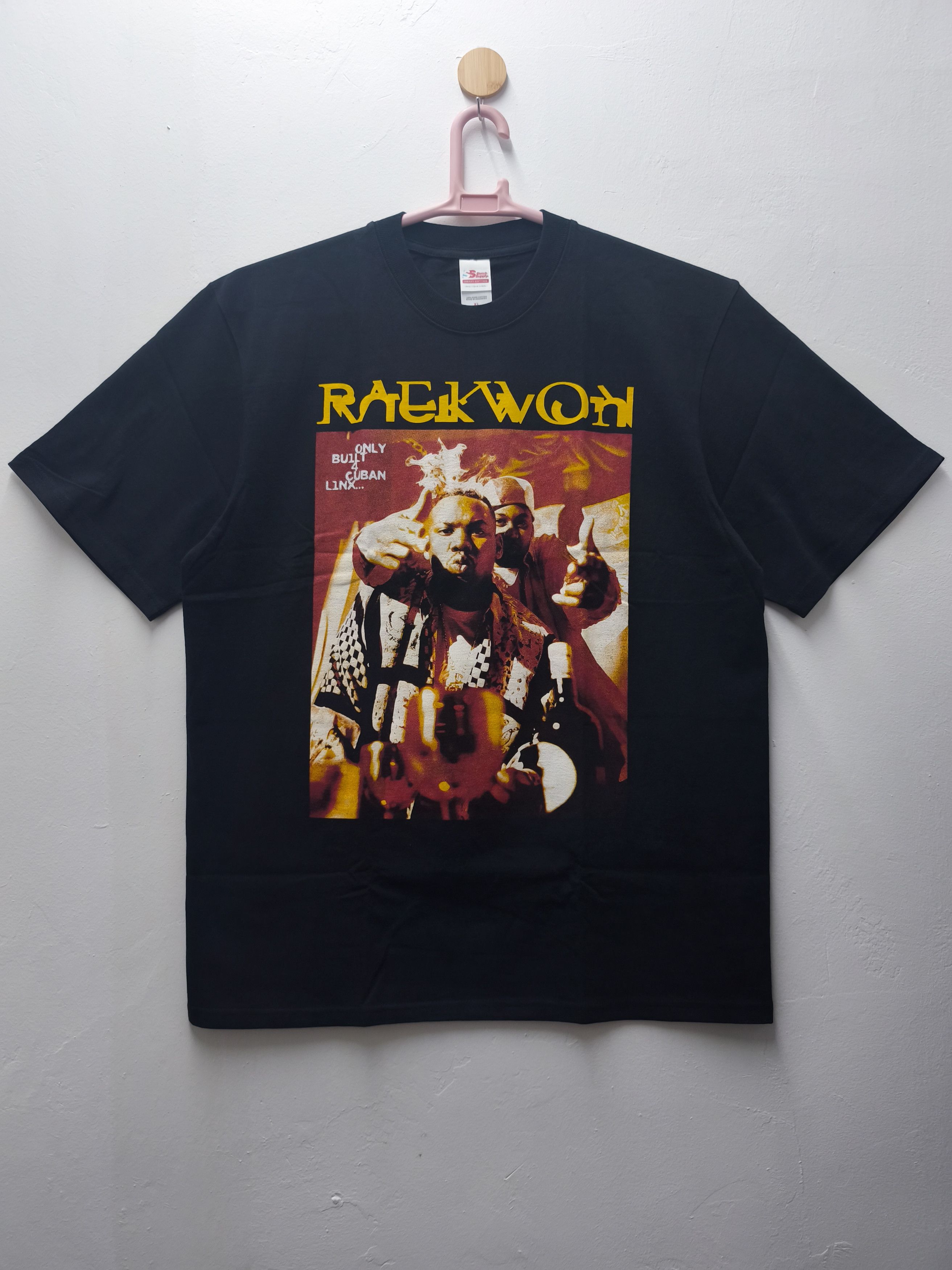 Rap Tees Raekwon Only Built 4 Cuban Linx T-shirt Size US XL / EU 56 / 4 - 1 Thumbnail