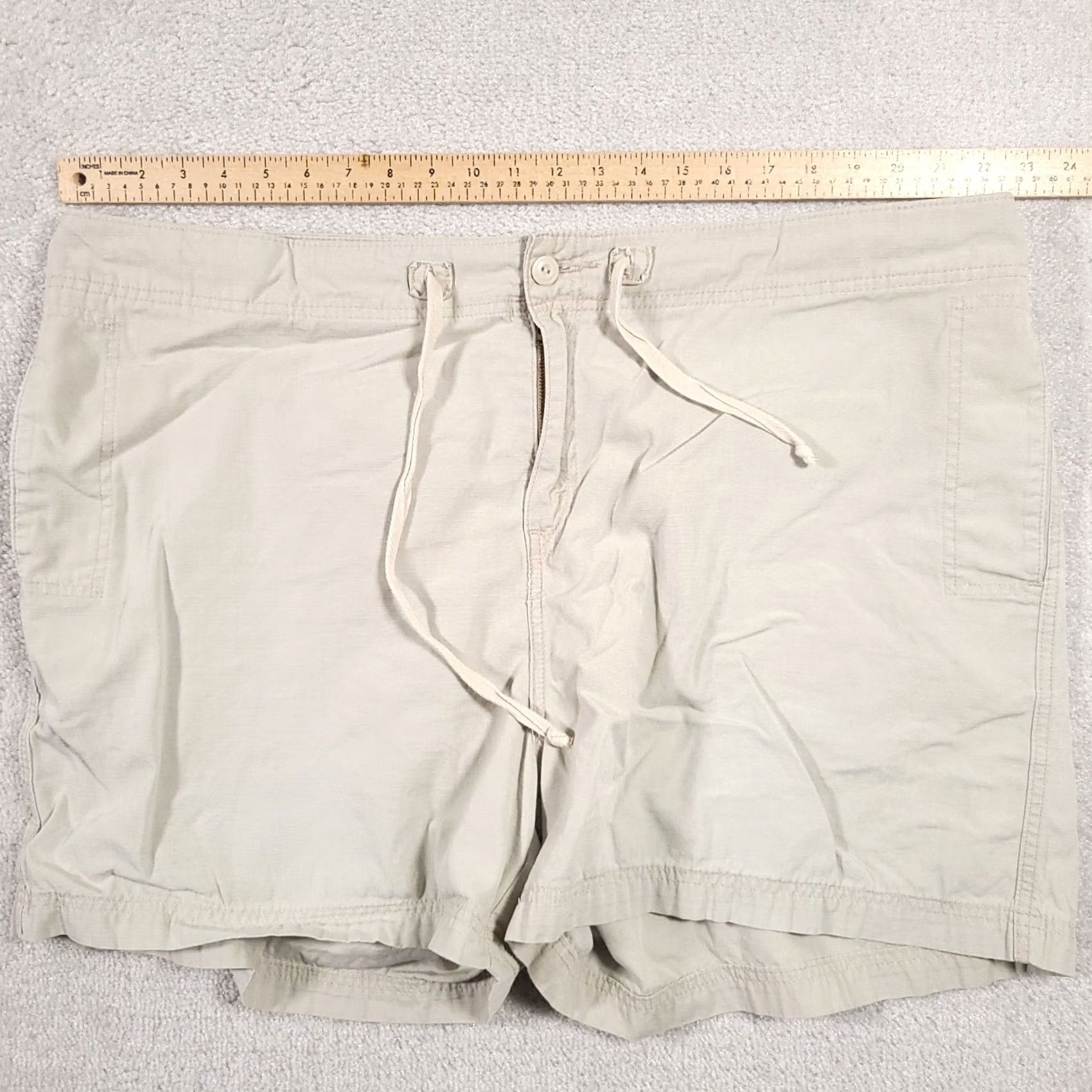 Levi's VINTAGE Levi's Nouveau Shorts Womens 3X Beige Red Tab Drawstring Ripstop, 90s, Casual, Summer, Plus Size Womens Size 30" / US 8 / IT 44 - 6 Thumbnail