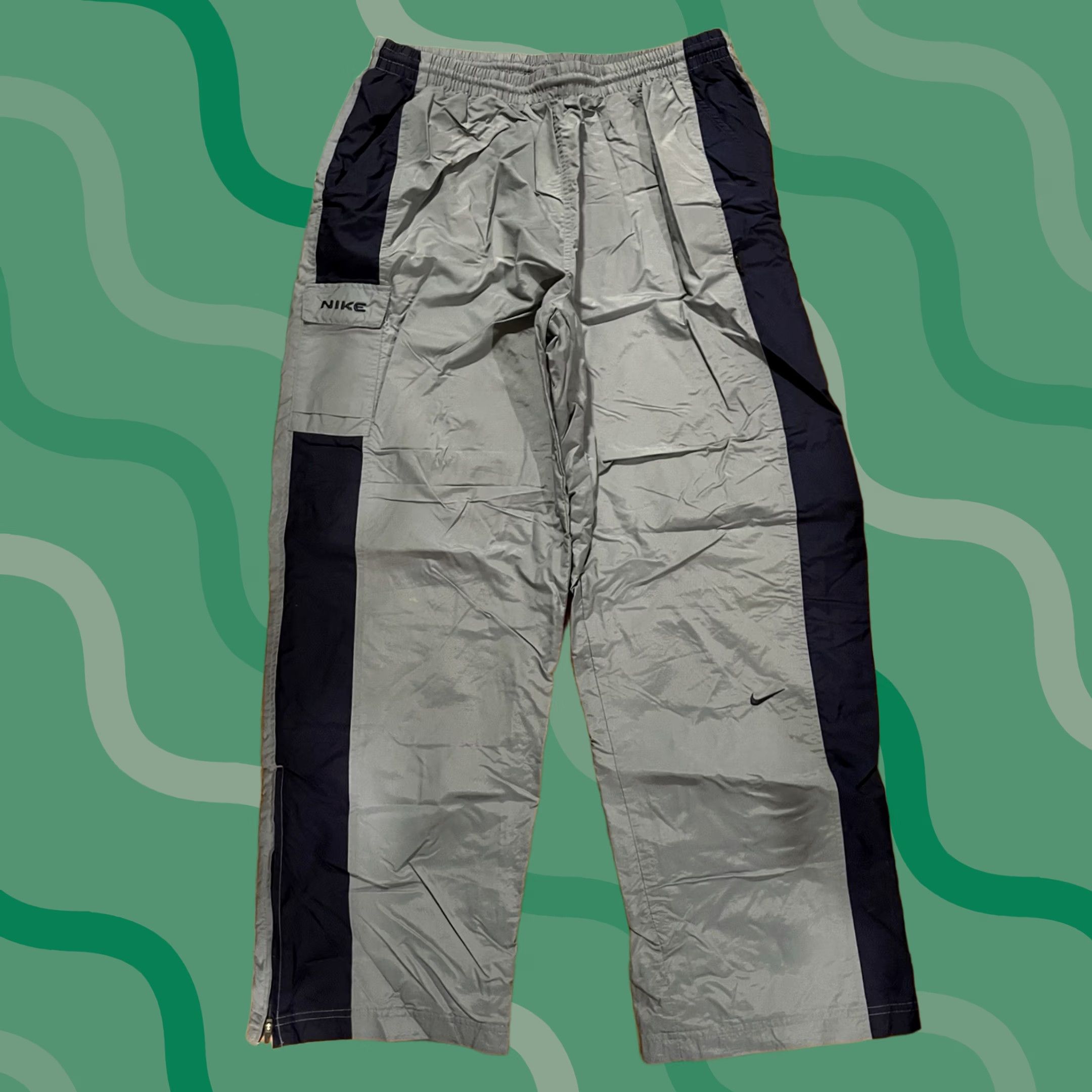Nike VINTAGE Nike Baggy Grey Blue Track Pants Men XL 00s Striped Swoosh Pocket Nike Dri-FIT Size US 36 / EU 52 - 1 Thumbnail