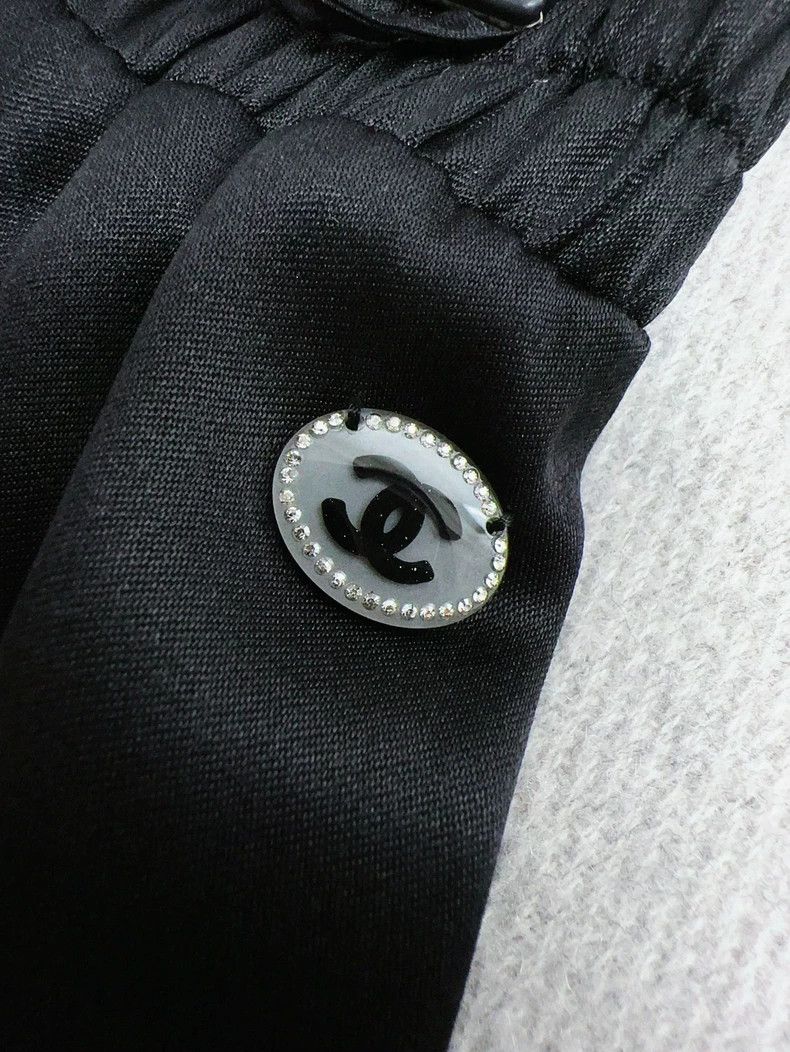 Chanel Chanel 23C early spring black satin silk trousers wide-leg Size 24" / US 00 / IT 34 - 3 Thumbnail