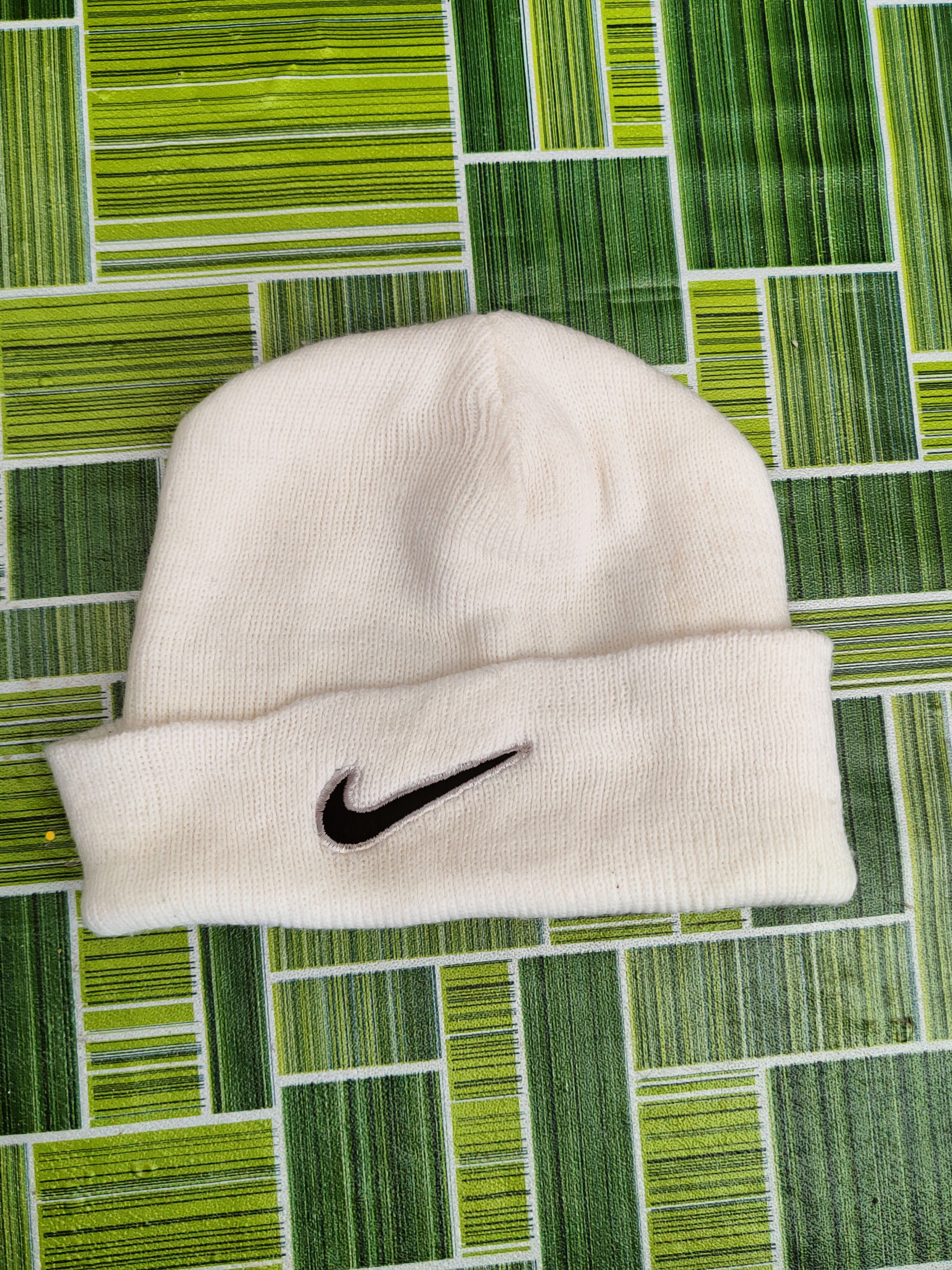 Nike DL Nike White Knitwear Beanies #S2902 Size ONE SIZE - 1 Thumbnail