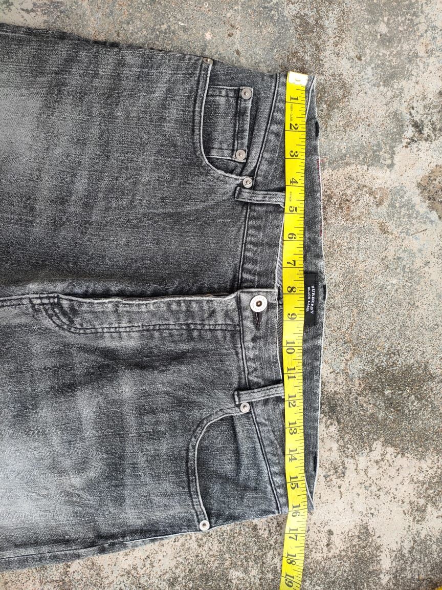Burberry vtg Burberry black label distressed denim jeans pants Size US 32 / EU 48 - 9 Thumbnail
