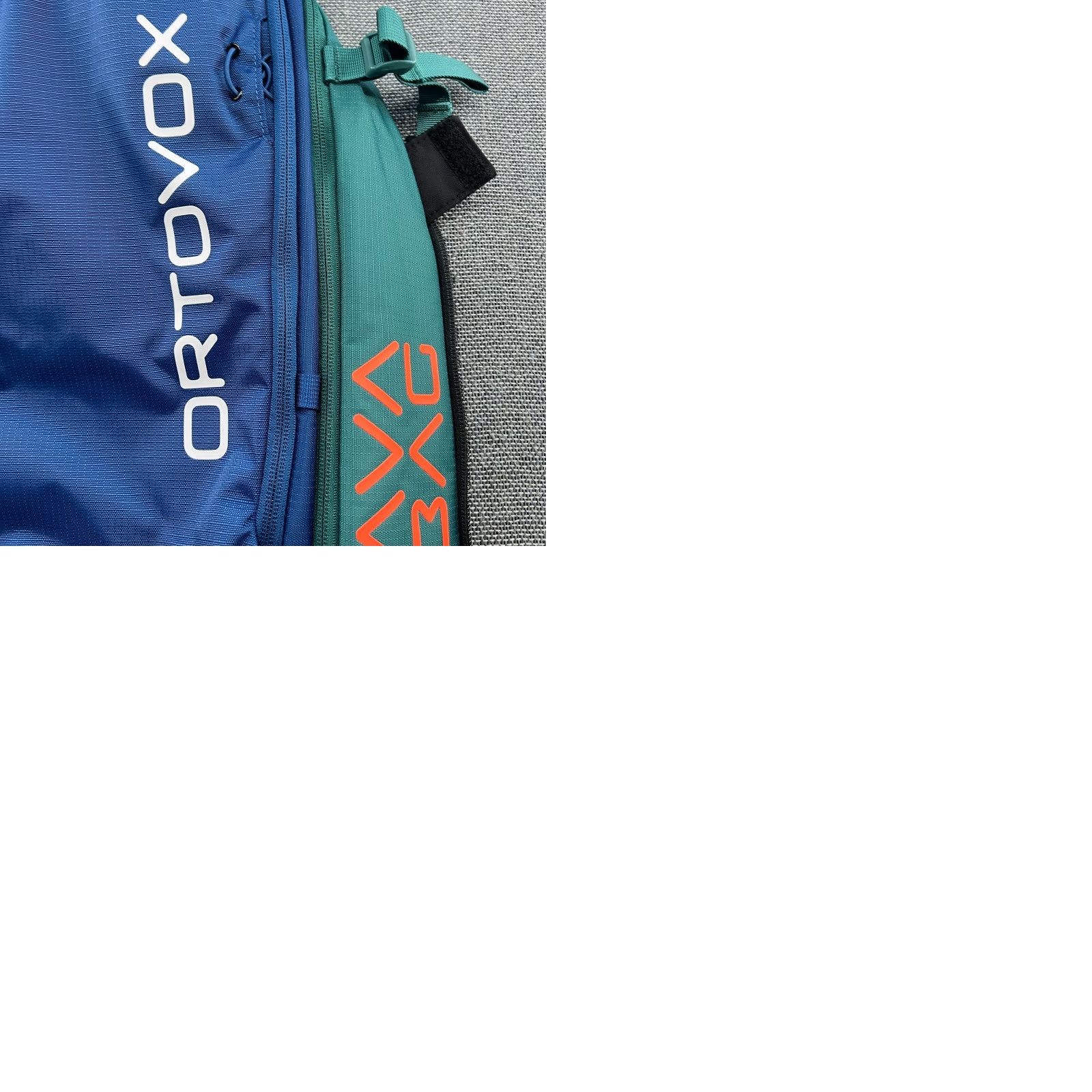 ORTOVOX ORTOVOX Avabag Litric Freeride 28 Zip On Attachment Avalanche Pack Ski Snowboard Backpack Blue Medium Unisex Adults Water Resistant Zip-Around 90s? Size ONE SIZE - 9 Thumbnail