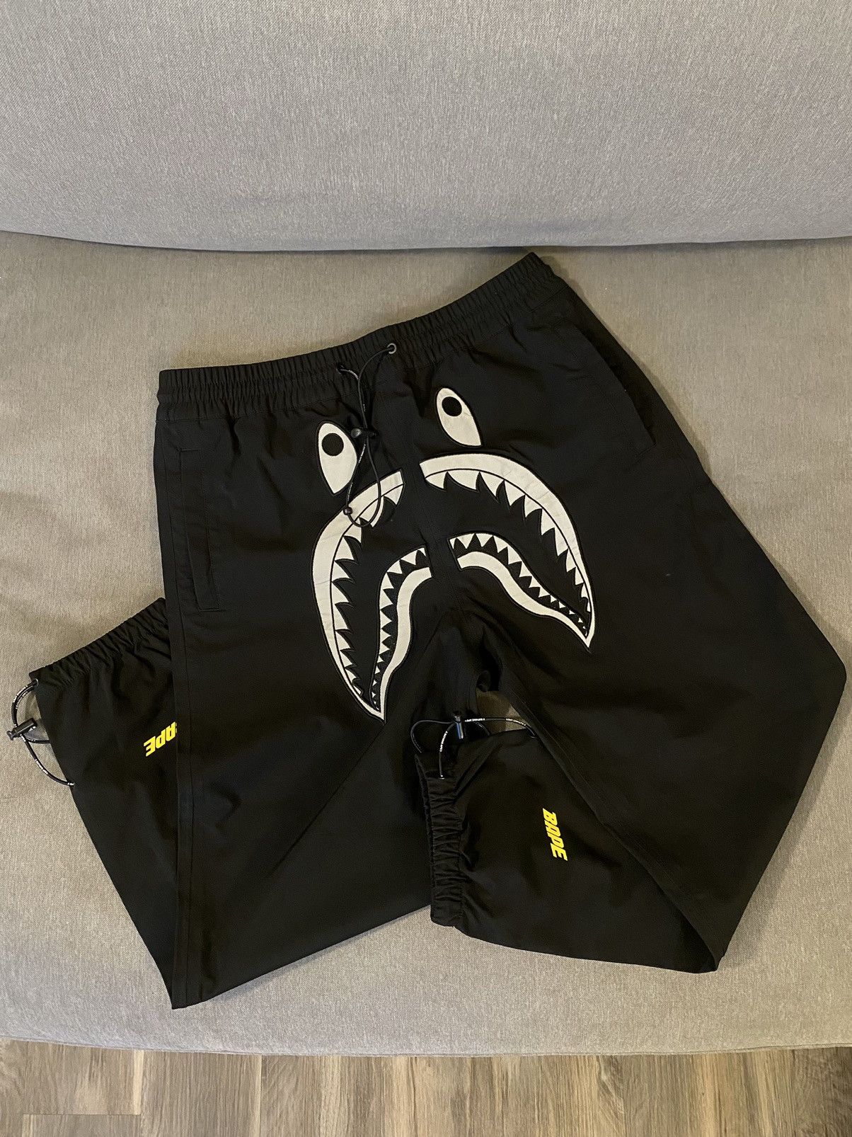 パンツ BAPE REFLECTIVE SHARK 2LAYER PANTS Bape REFLECTIVE SHARK 2LAYER PANTS | Grailed
