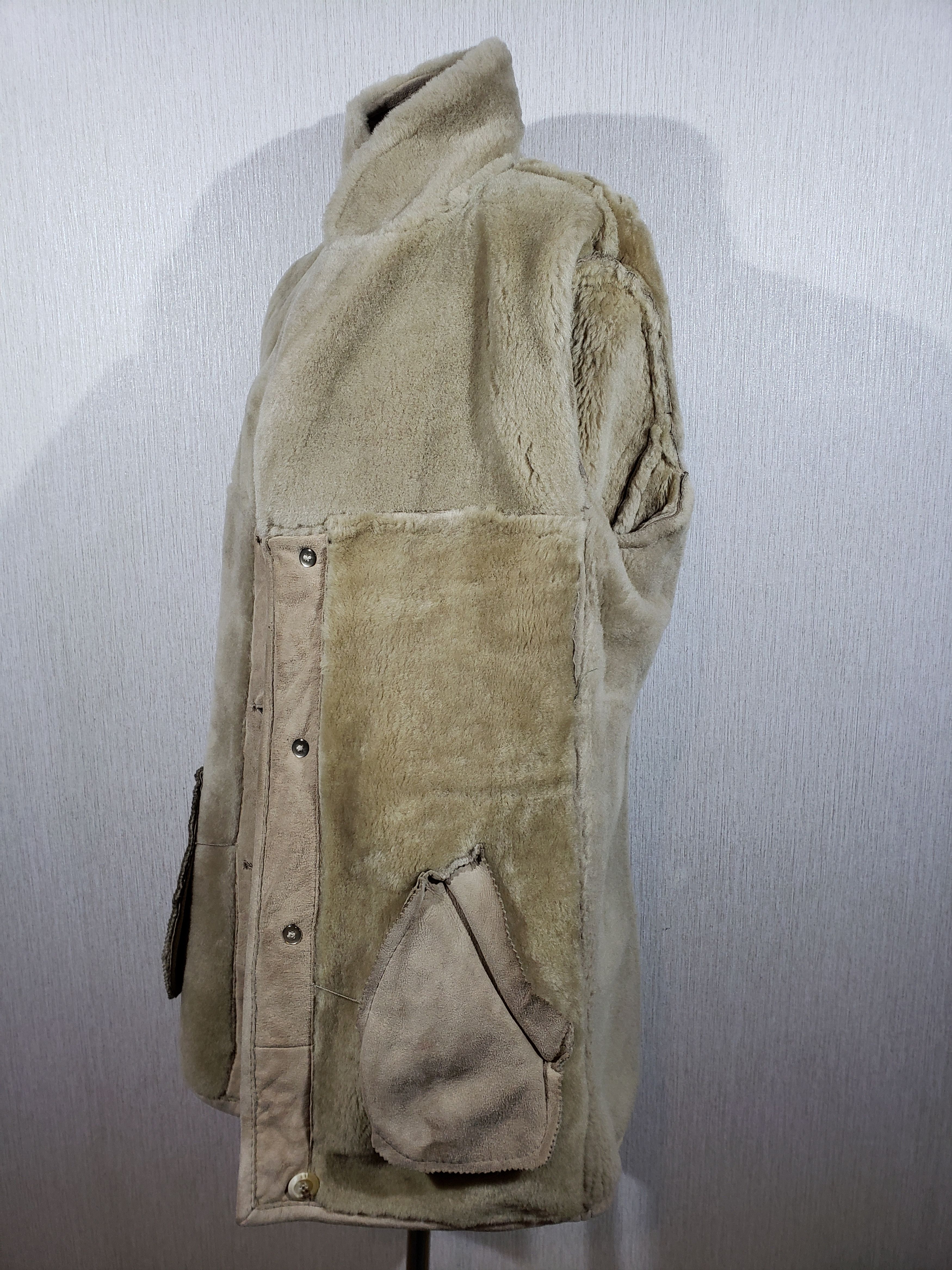 Other Legendary men's sheepskin coat. Size US L / EU 52-54 / 3 - 9 Thumbnail