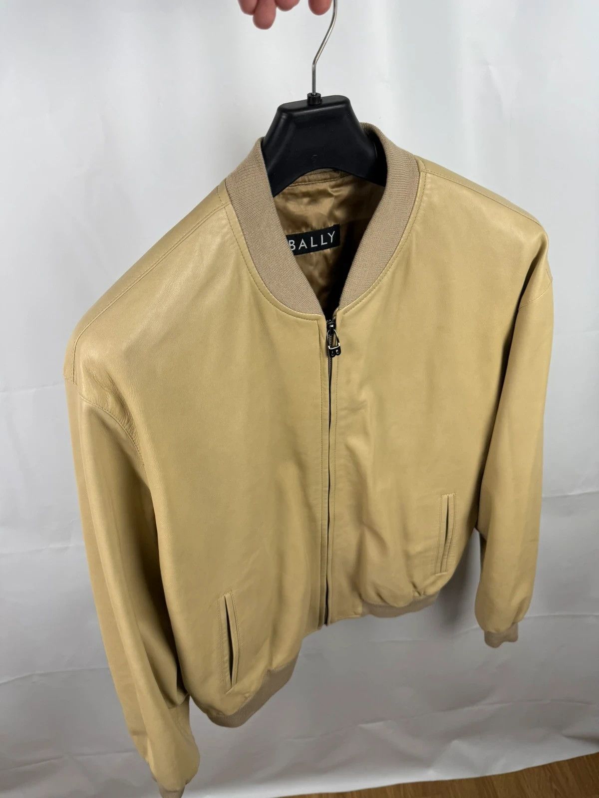Bally Bally Switzerland Creme Bomber Jacket Genuine Leather Size US M / EU 48-50 / 2 - 4 Thumbnail