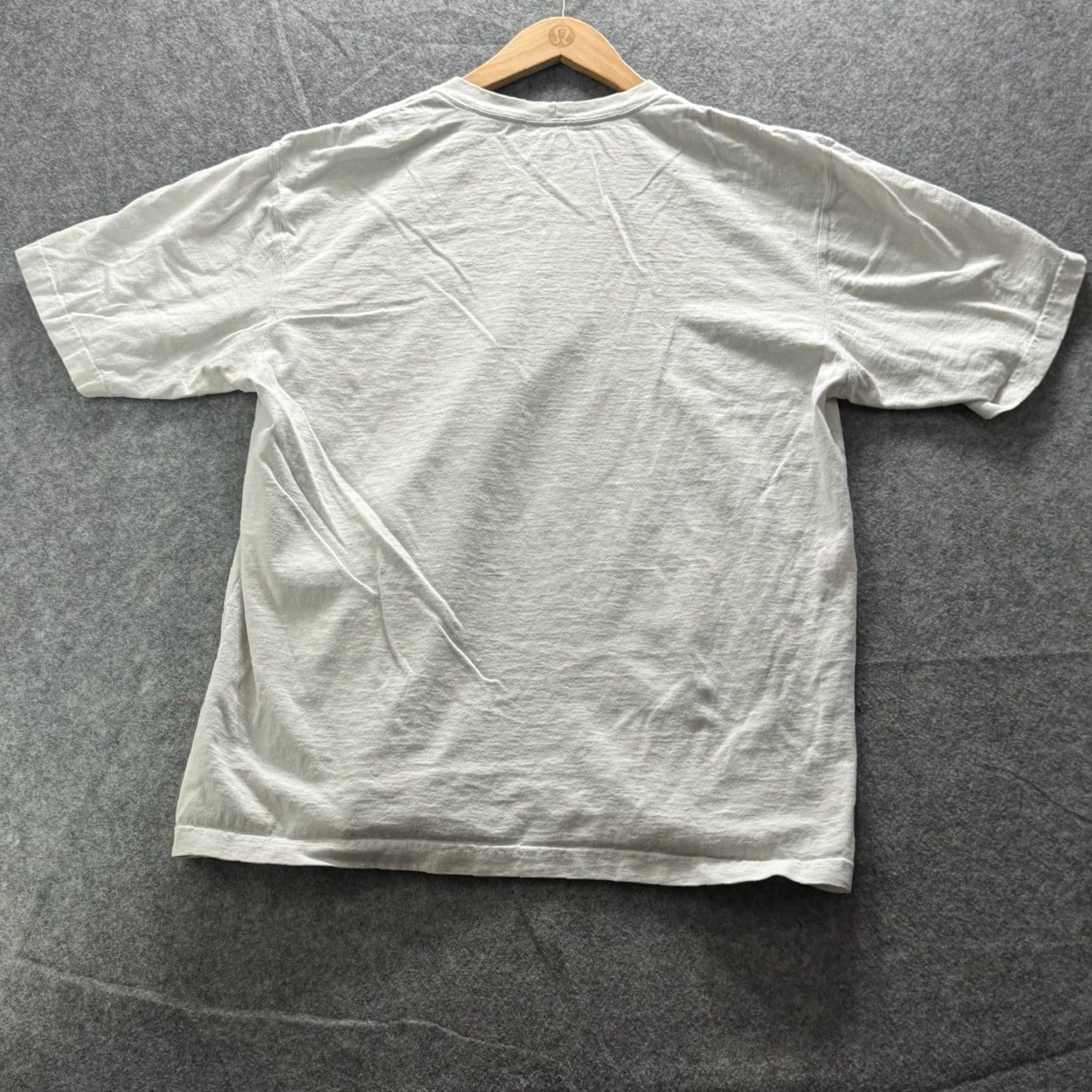 Carhartt Carhartt Shirt Mens L White Pocket Logo Tagless Crewneck Workwear Size US L / EU 52-54 / 3 - 7 Thumbnail