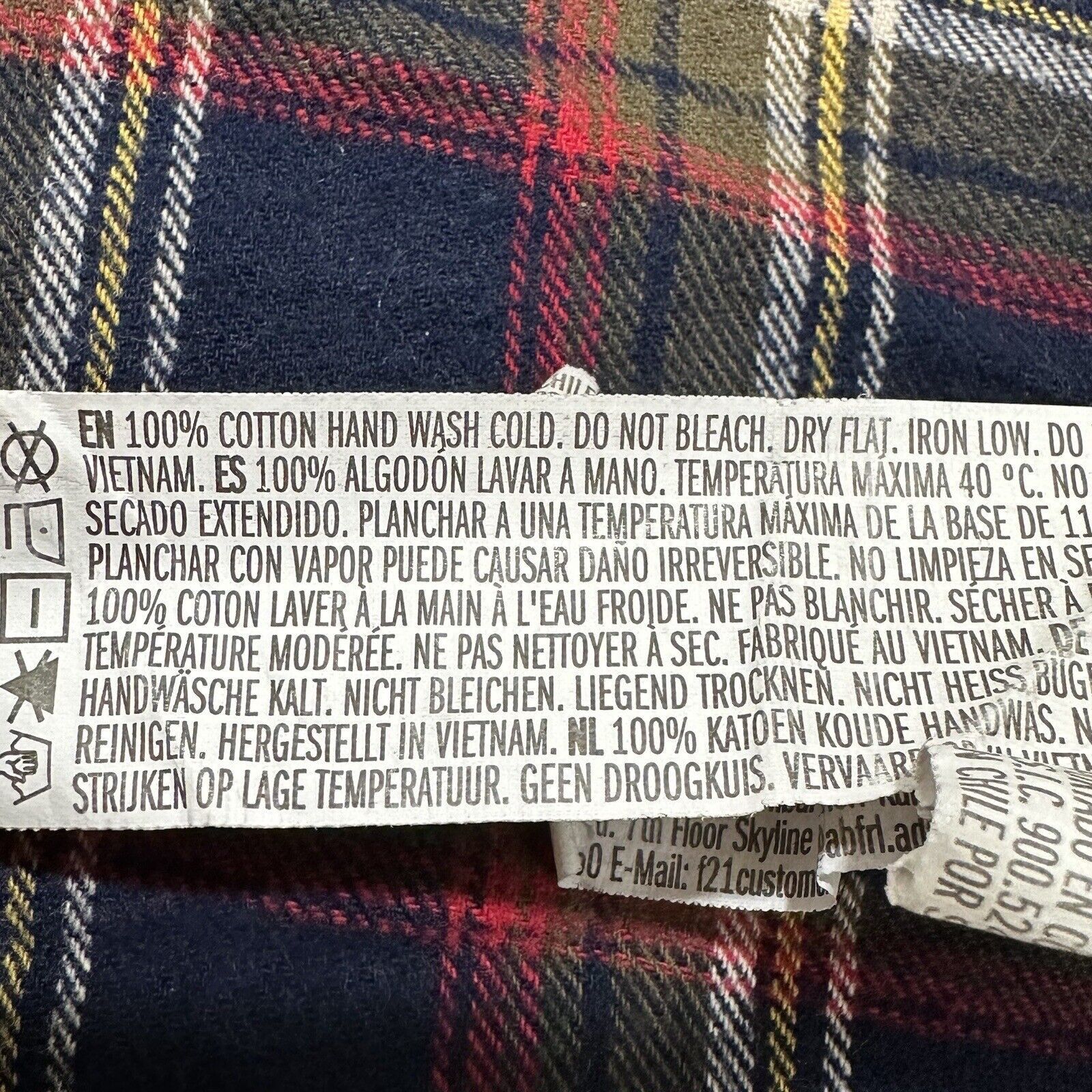 Forever 21 Forever 21 Medium Flannel Cropped Shirt Plaid Button Down Size M / US 6-8 / IT 42-44 - 12 Thumbnail