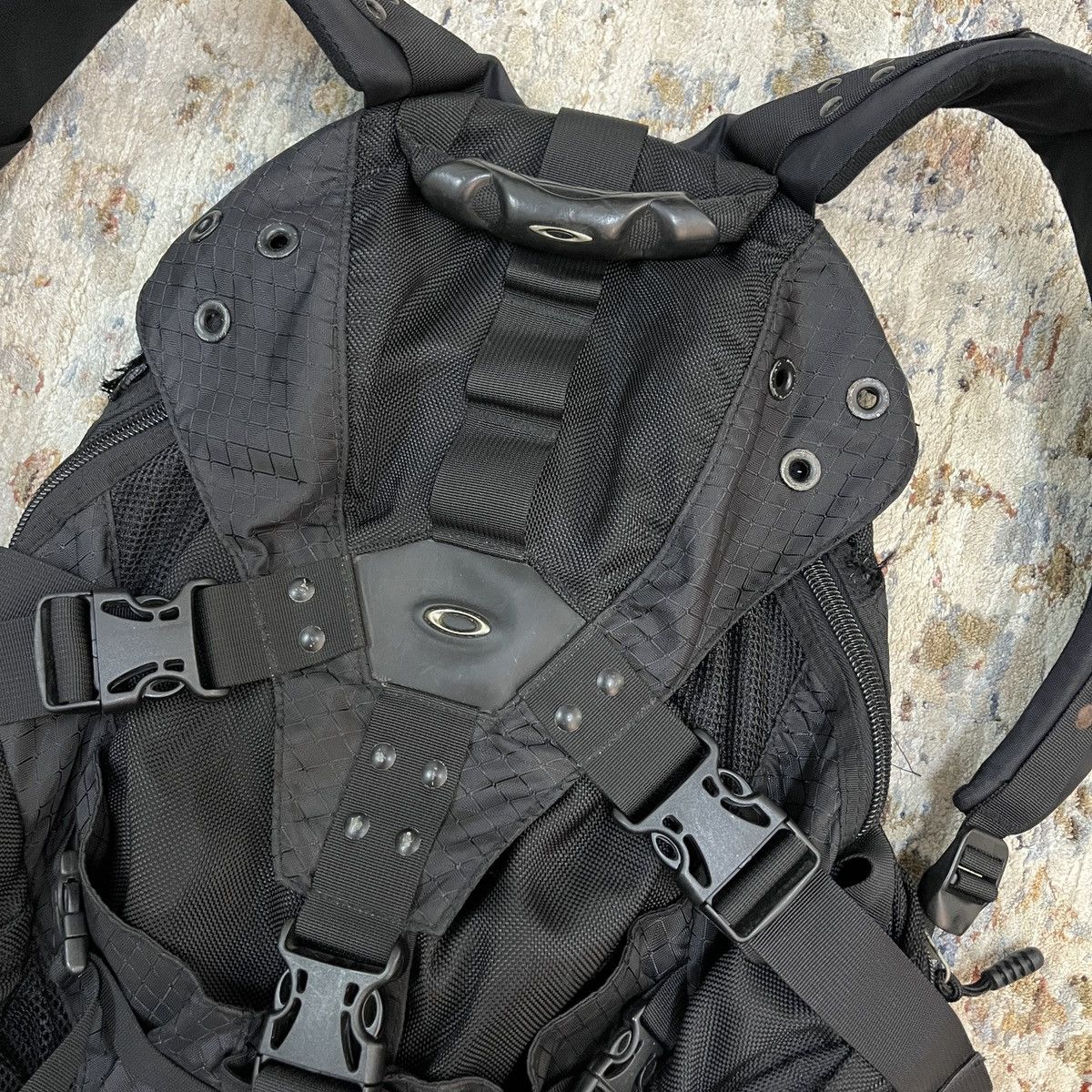 Oakley Oakley Icon 1.0 Tactical Backpack Size ONE SIZE - 2 Thumbnail