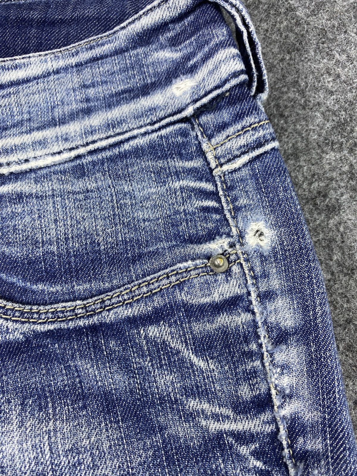 Diesel × Jean × Vintage Diesel Distressed Blue Wash Jeans - J1034 Size 28" / US 6 / IT 42 - 15 Thumbnail