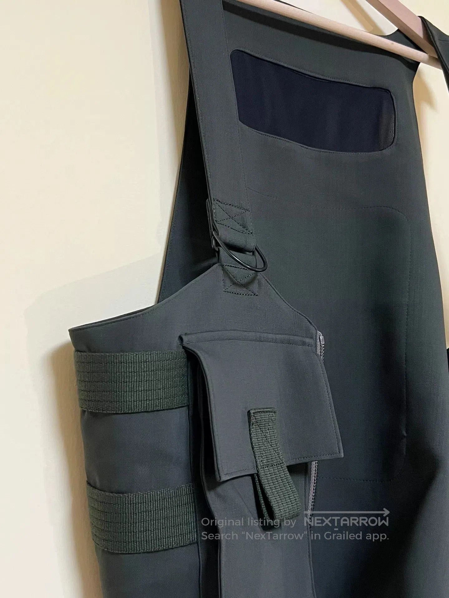 Devoa Stylish Tactical Vest for Versatile Outfits. Size US M / EU 48-50 / 2 - 7 Thumbnail