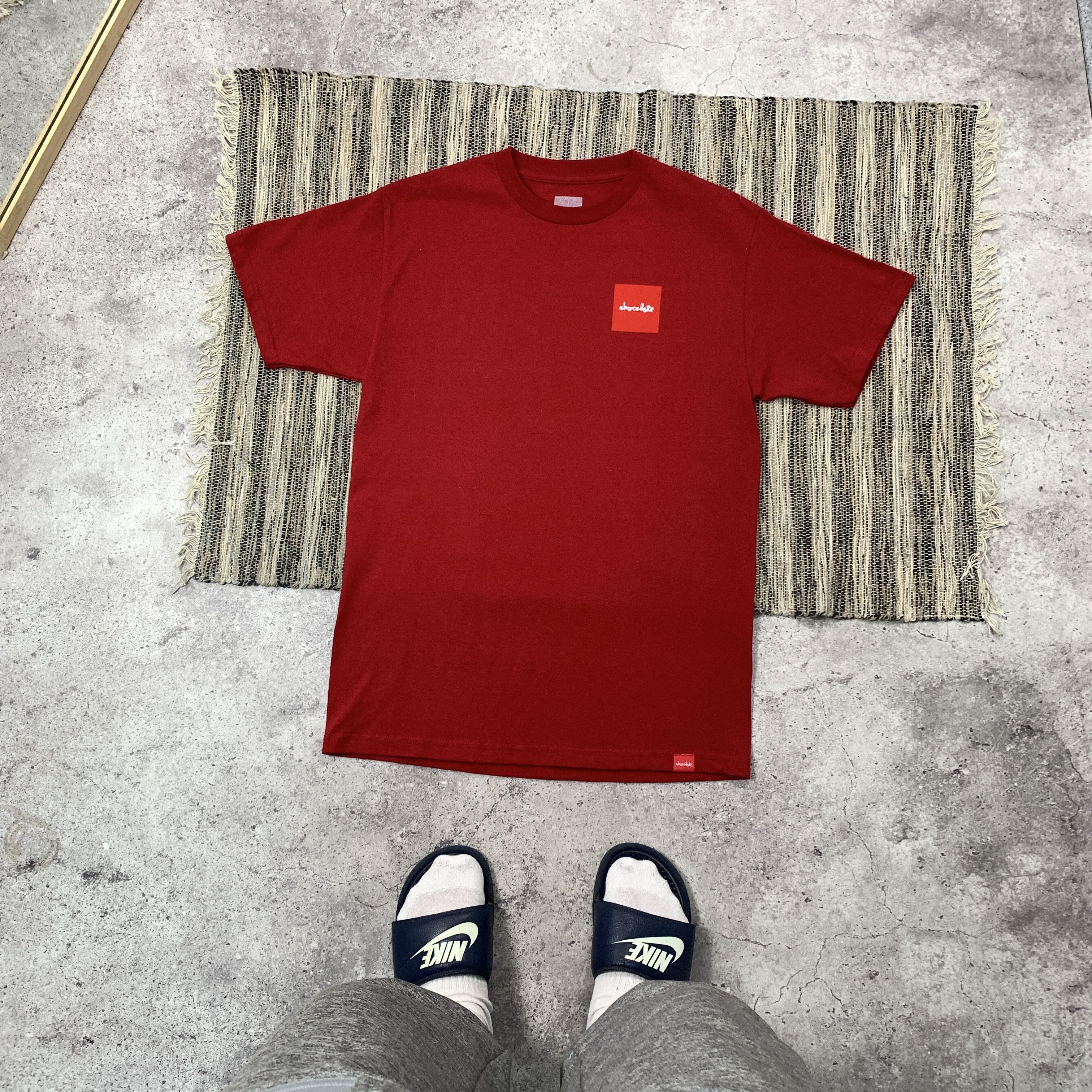 Chocolate Vintage Chocolate Praise the lowered Red Graphic Tee Shirt M Size US M / EU 48-50 / 2 - 4 Thumbnail