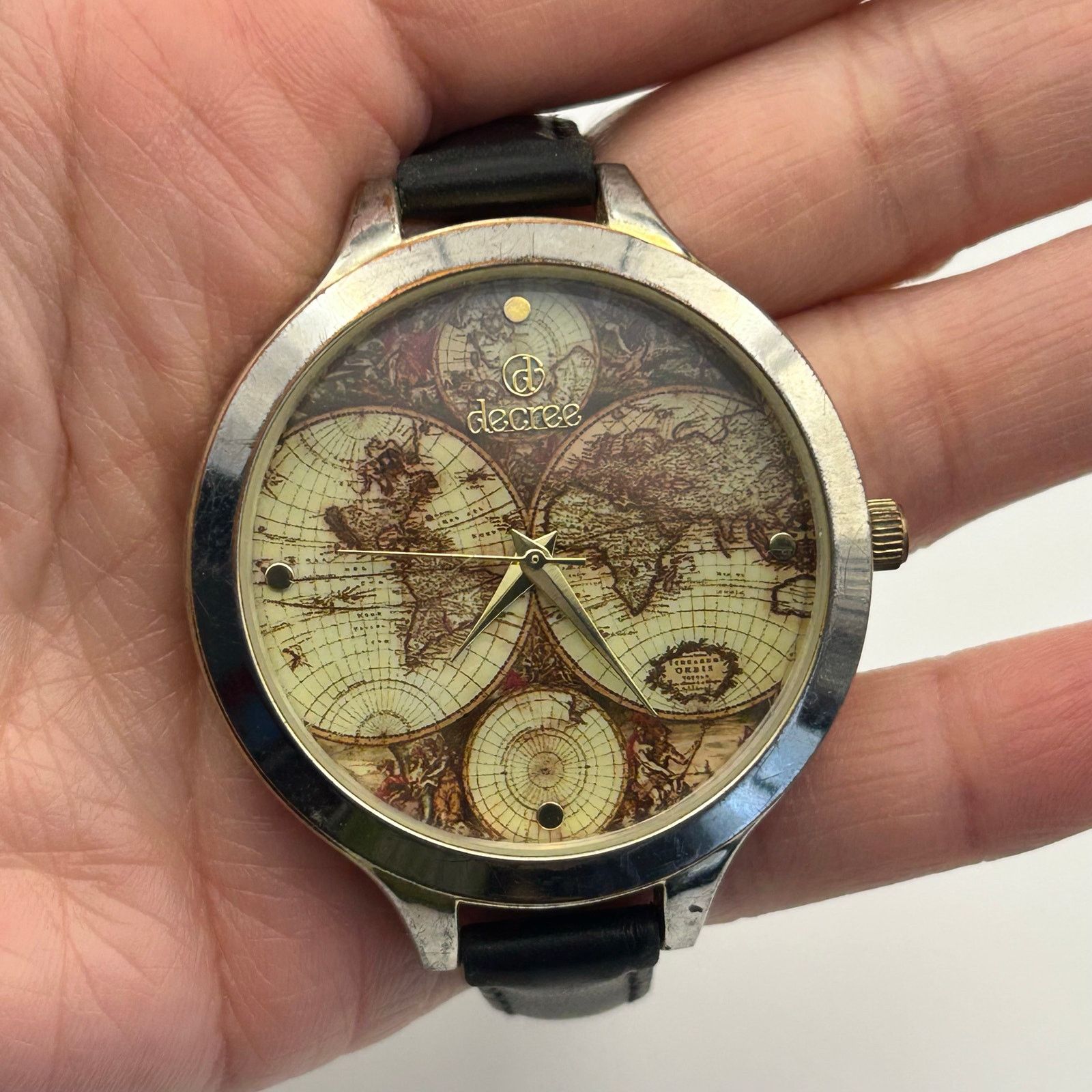 Decree Decree World Map Dial Silver Black Leather Watch Size ONE SIZE - 7 Thumbnail