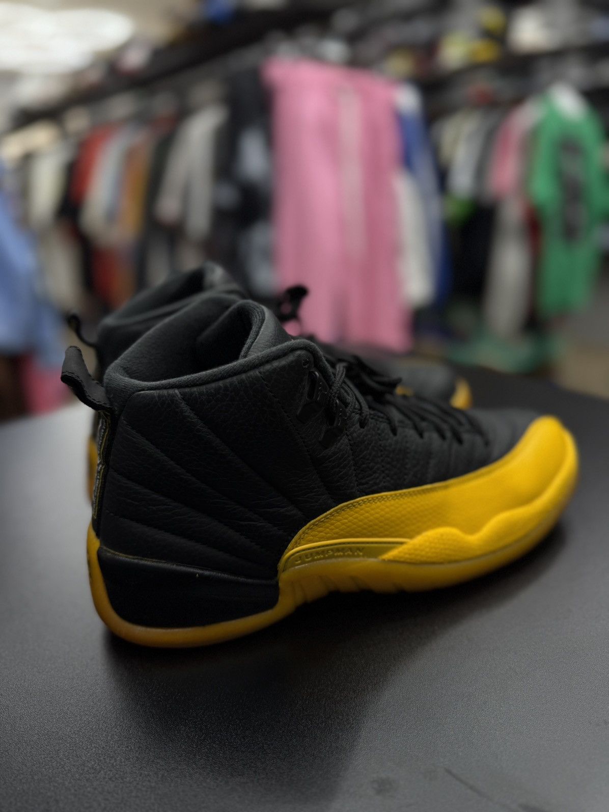 Jordan Brand × Nike Jordan 12 University Gold Size 10 Pre Owned 🧼 Size US 10 / EU 43 - 7 Thumbnail