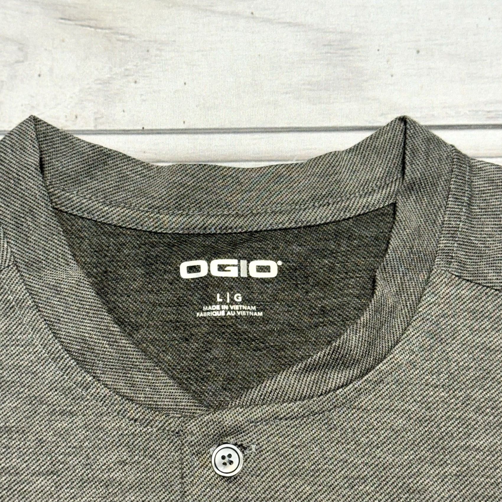 Vintage OGIO Volkswagen Polo Golf Shirt Mens L Gray Band Collar Car Automobile Short Sleeve Size US L / EU 52-54 / 3 - 3 Thumbnail