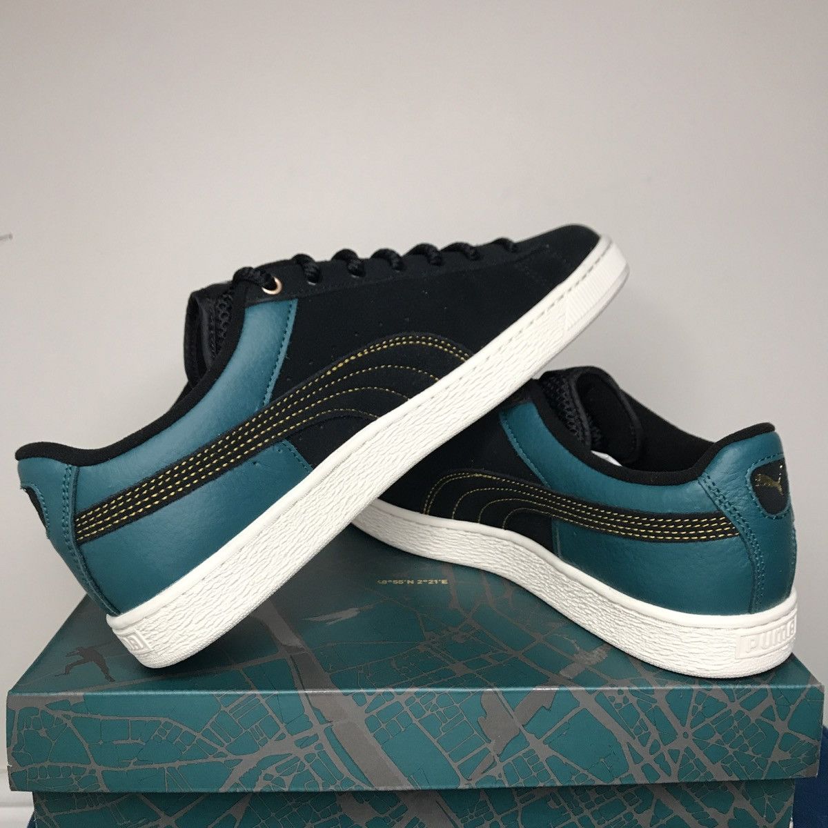 Puma PUMA x USAIN BOLT SUEDE SIZE 10 US Size US 10 / EU 43 - 8 Thumbnail