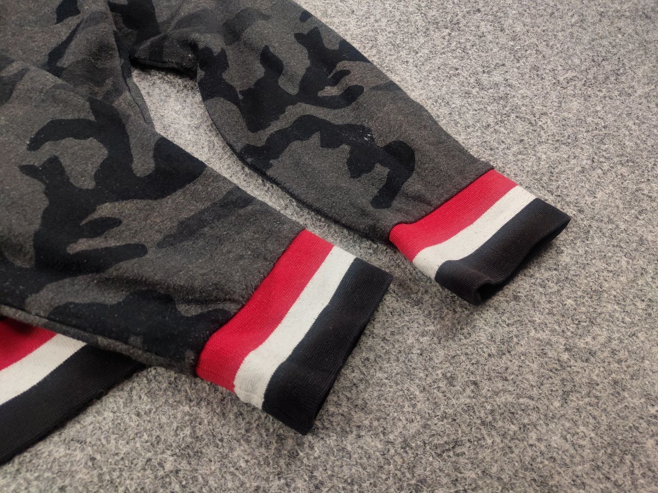 Polo Ralph Lauren Polo Ralph Lauren camo Gray Letterman hoodie Vintage Style Size US S / EU 44-46 / 1 - 9 Thumbnail