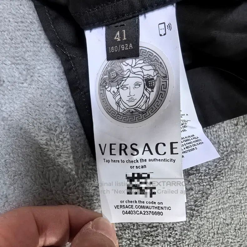 Versace Versace Men's embroidered classic Medusa avatar shirt Size US L / EU 52-54 / 3 - 4 Thumbnail