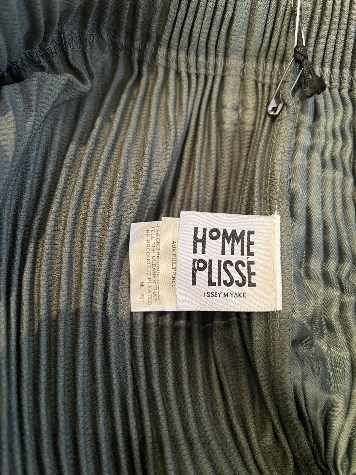 Pleats Please Issey Miyake HOMME PLISSÉ ISSEY MIYAKE Trousers Green Size 2 Medium Size US 32 / EU 48 - 9 Thumbnail