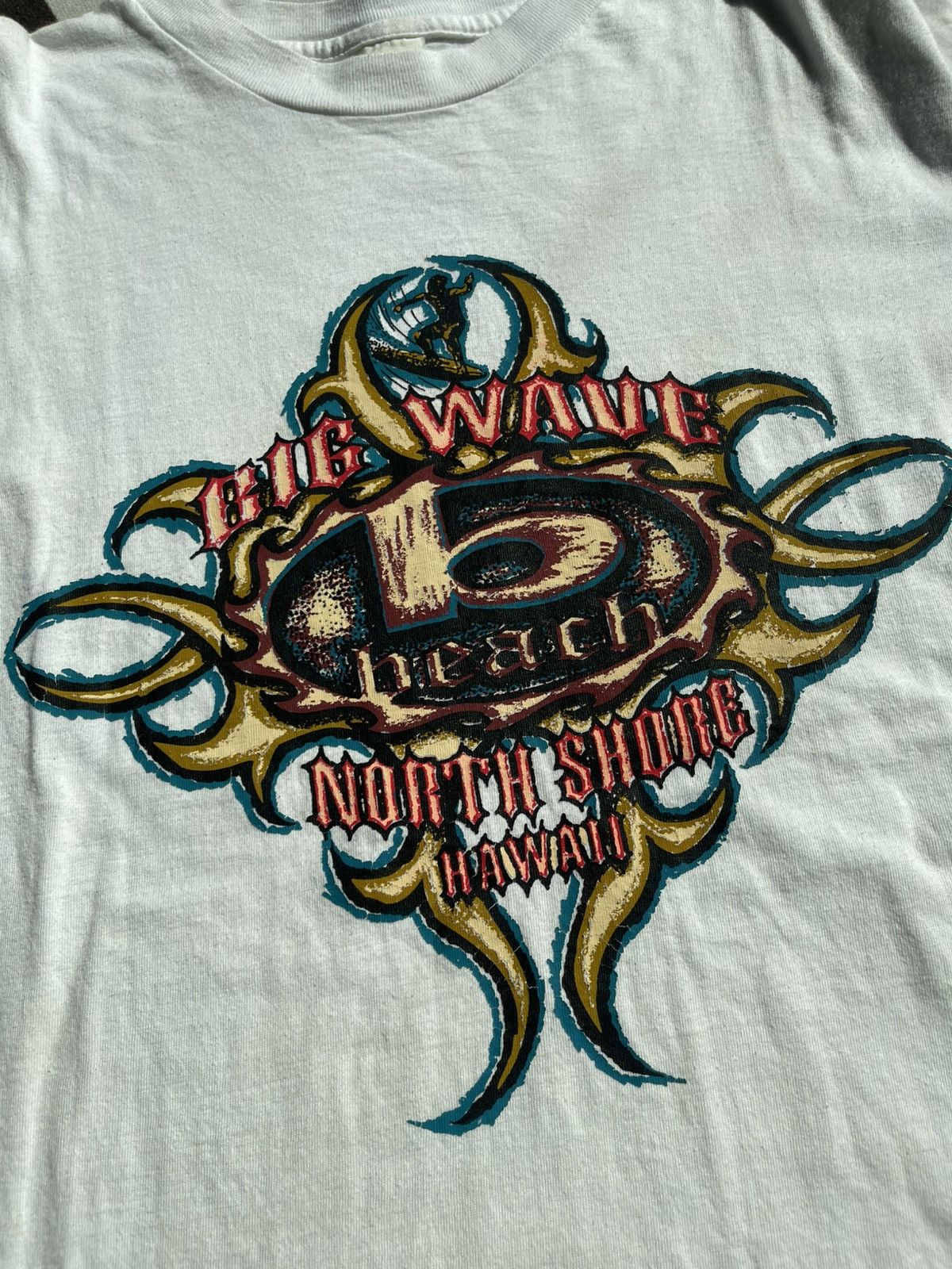 Vintage Vintage Big Wave Beach North Shore Hawaii Surf Tee Size US M / EU 48-50 / 2 - 5 Thumbnail