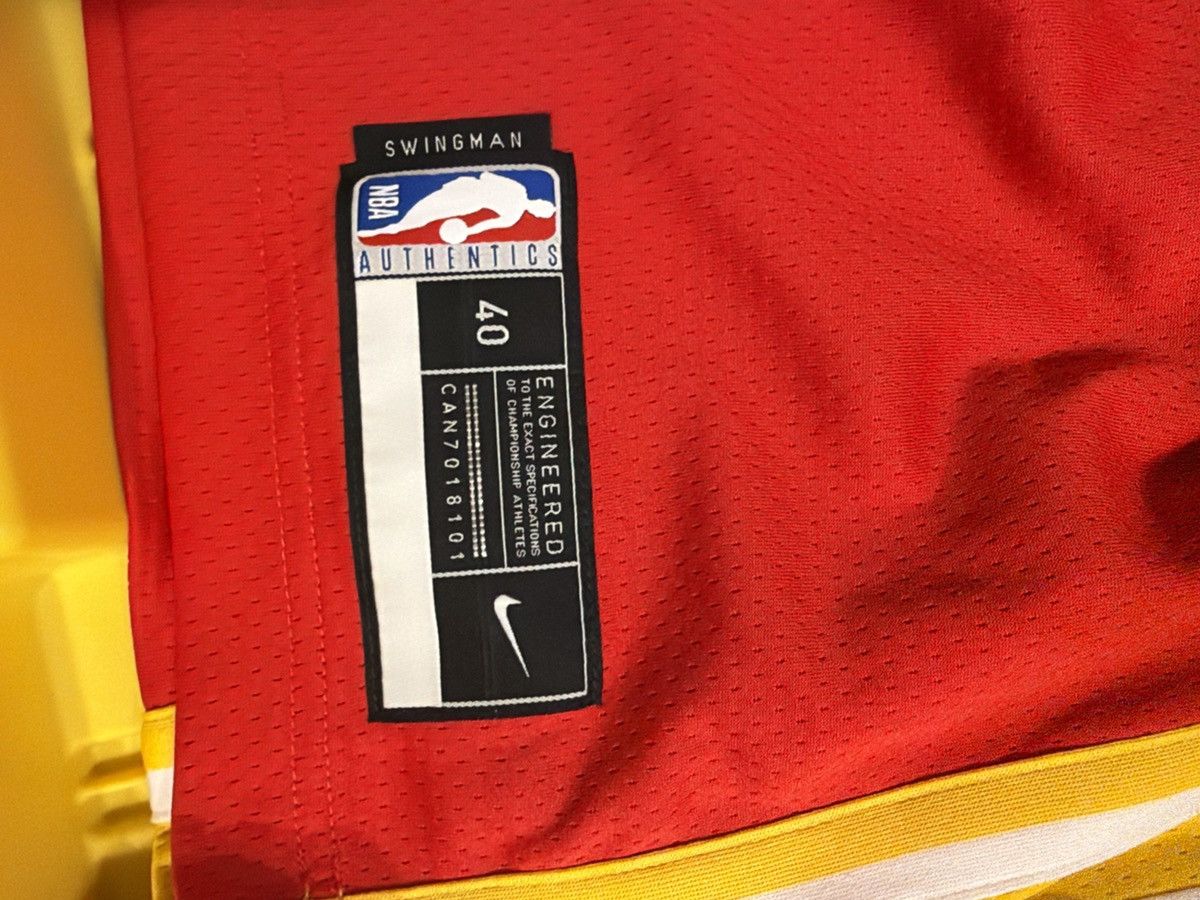 Nike Nike Atlanta Hawks Trae Young Jersey Size US S / EU 44-46 / 1 - 3 Thumbnail