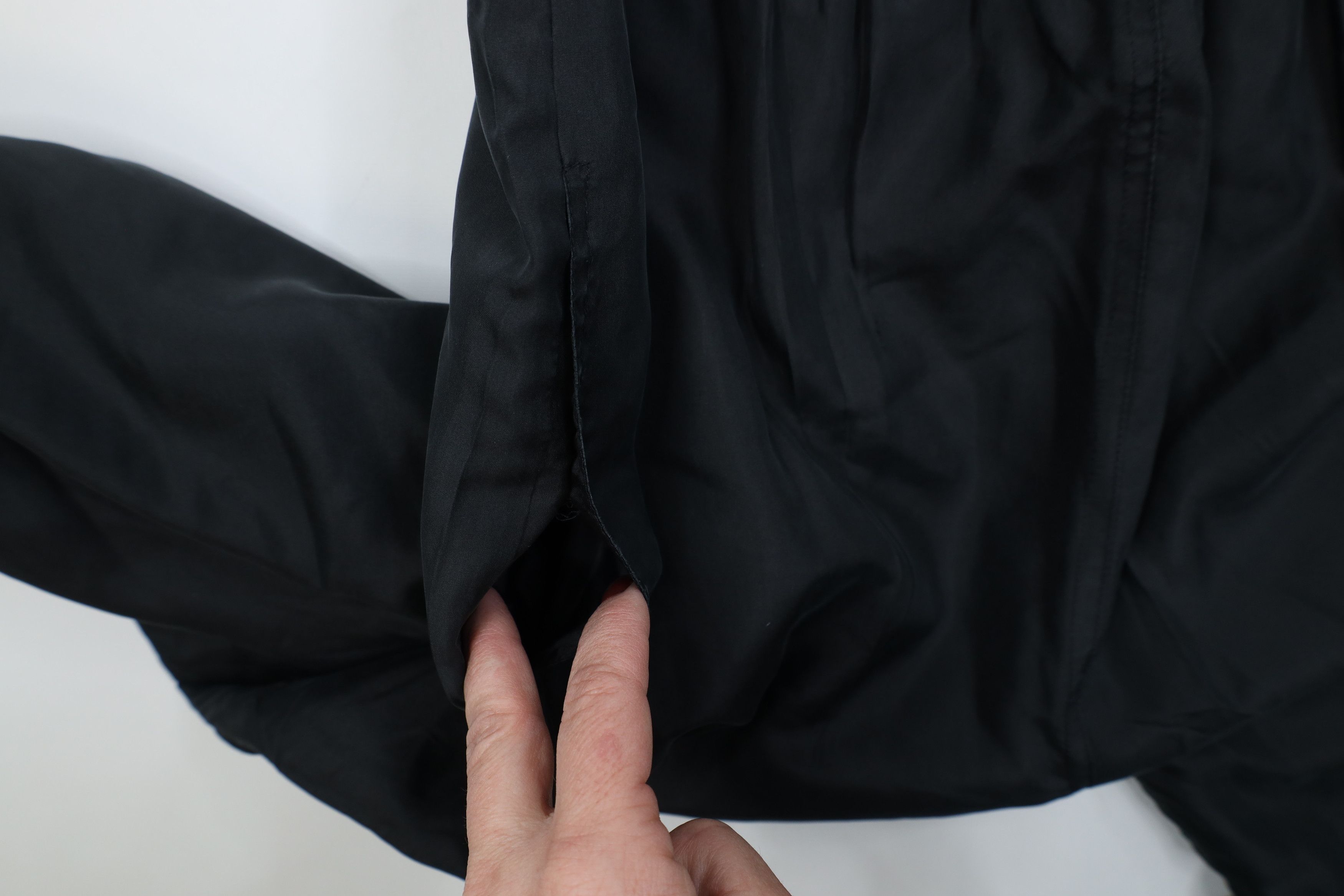 Vintage Vintage 90s Streetwear Blank Lightweight Silk Pants Black Size US 34 / EU 50 - 6 Thumbnail