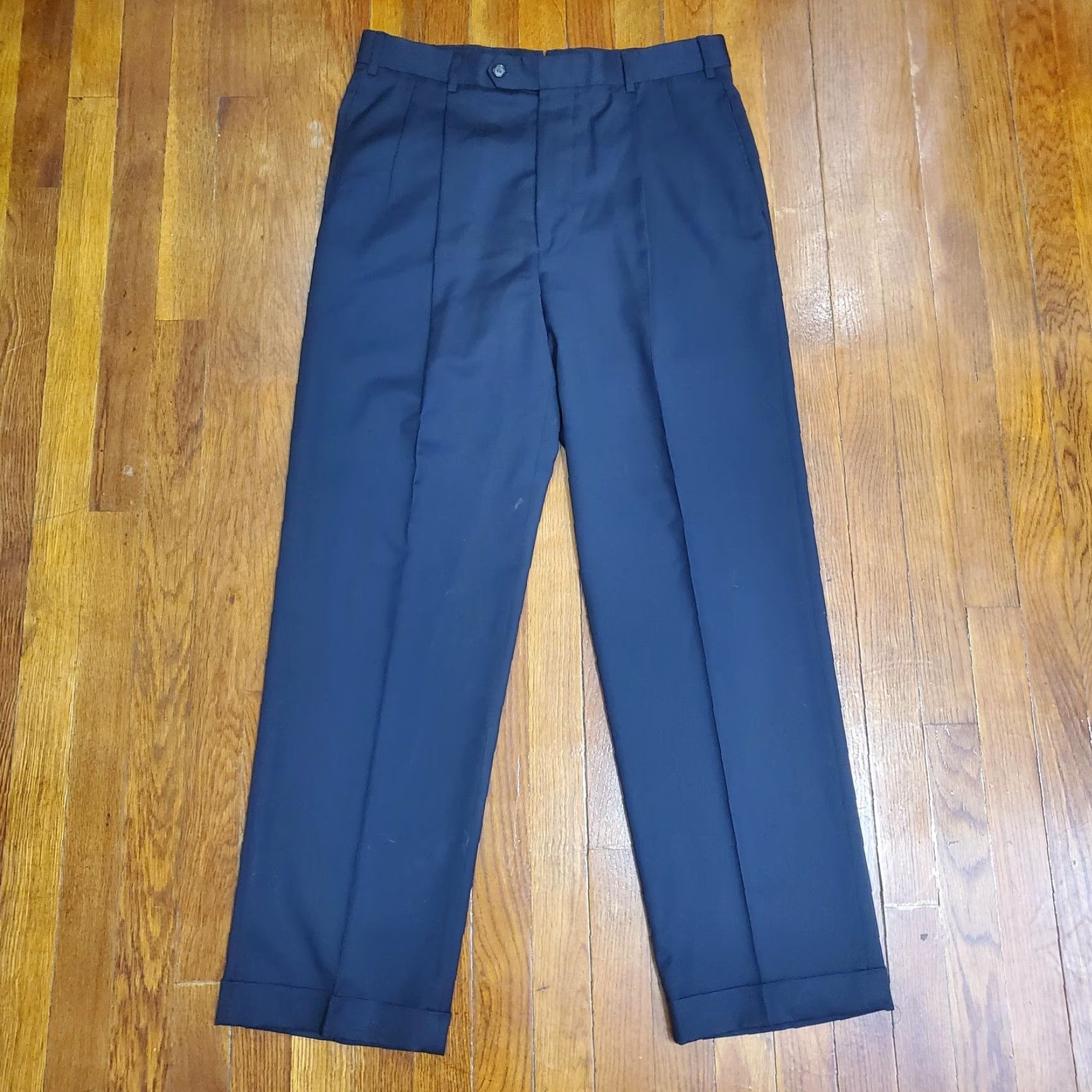 Brooks Brothers Brooks Brothers Country Club Dress Pants Mens 34x29 Navy Wool Pleated Cuffed Dress Pants Men 34 Navy Wool Pleated Cuffed Size US 34 / EU 50 - 4 Thumbnail