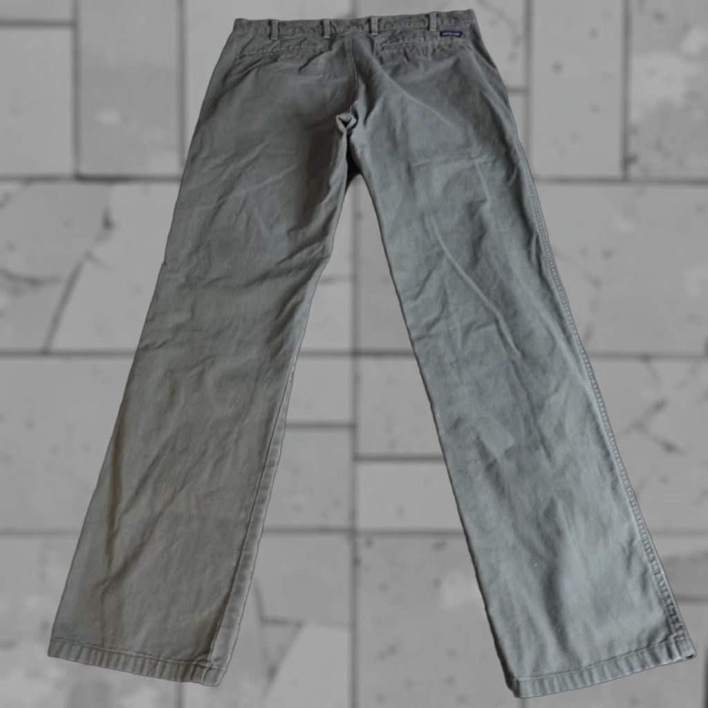 Patagonia Patagonia Pants 33 Gray Green Straight Duck Cotton Chino Logo Pockets Mens Regular Size US 33 - 1 Thumbnail