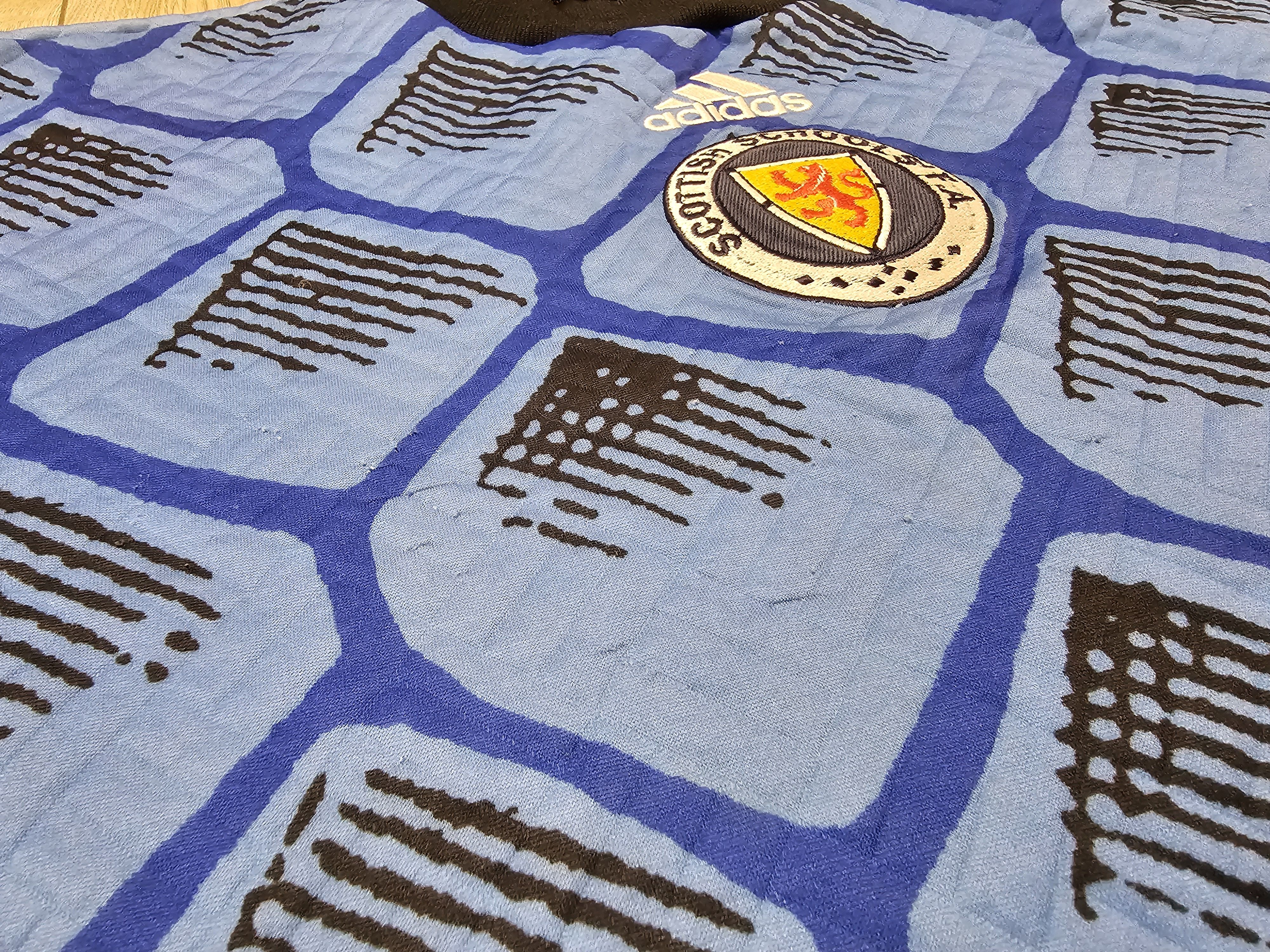 Adidas SCOTLAND VINTAGE 90s GOALKEEPER LONG FOOTBALL SHIRT SOCCER Size US L / EU 52-54 / 3 - 7 Thumbnail
