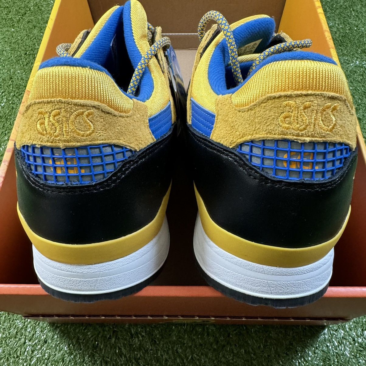 Asics × Kith × Marvel Comics ASICS Kith Marvel Wolverine Gel Lyte III Size US 10.5 / EU 43-44 - 4 Thumbnail