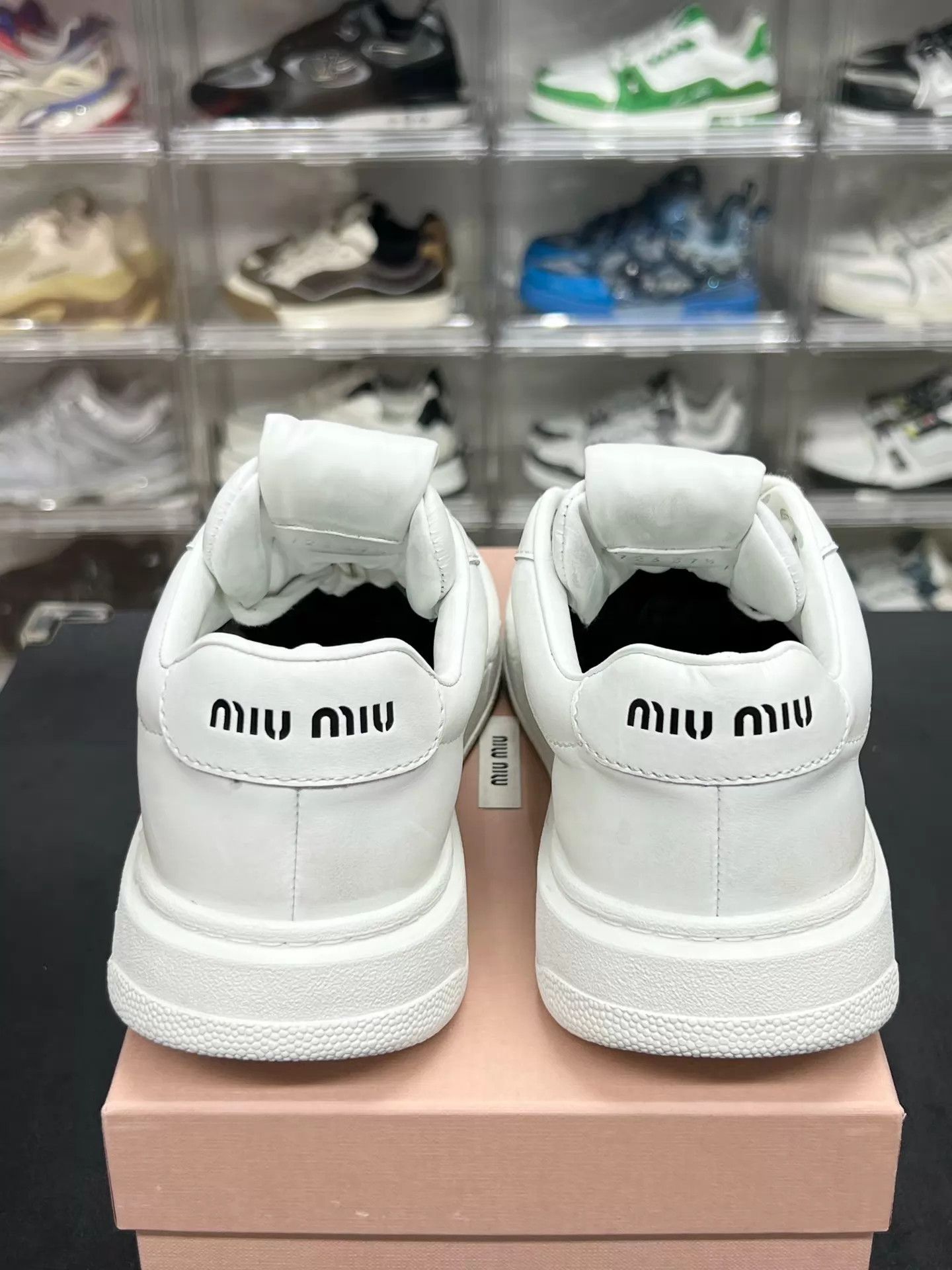 Miu Miu MIU MIU White Distressed Leather Low-Top Sneaker 37.5 Size US 7 / IT 37 - 7 Thumbnail