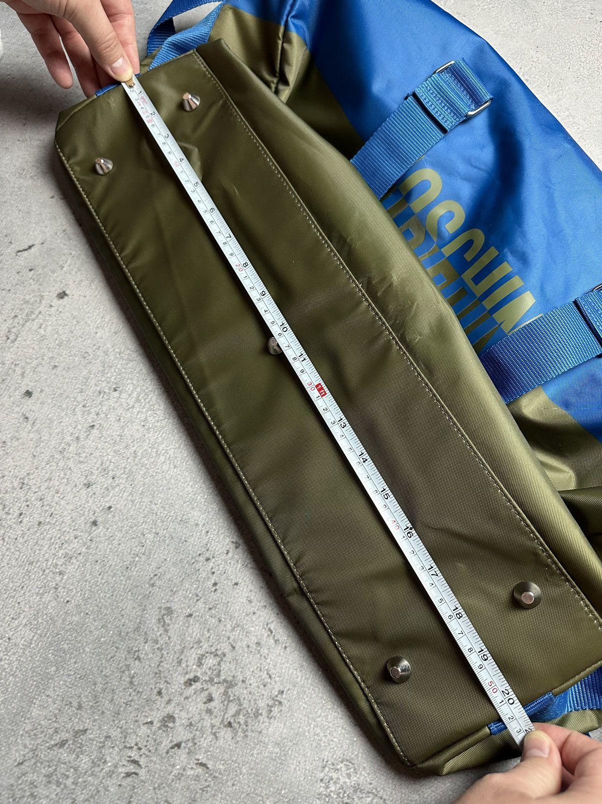 Moschino Moschino Fragrances Travel Bag Sports Bag rare lux Item Size ONE SIZE - 23 Thumbnail