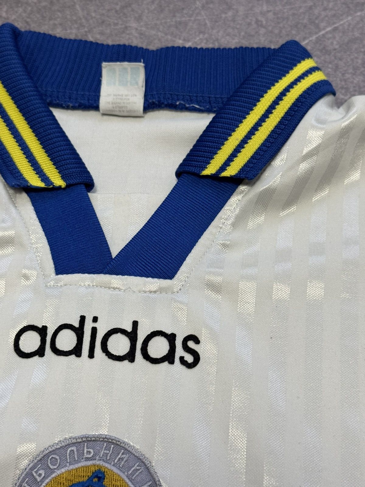 Adidas Vintage 90s FC Dynamo Kyiv away football shirt jersey Size US XL / EU 56 / 4 - 15 Thumbnail