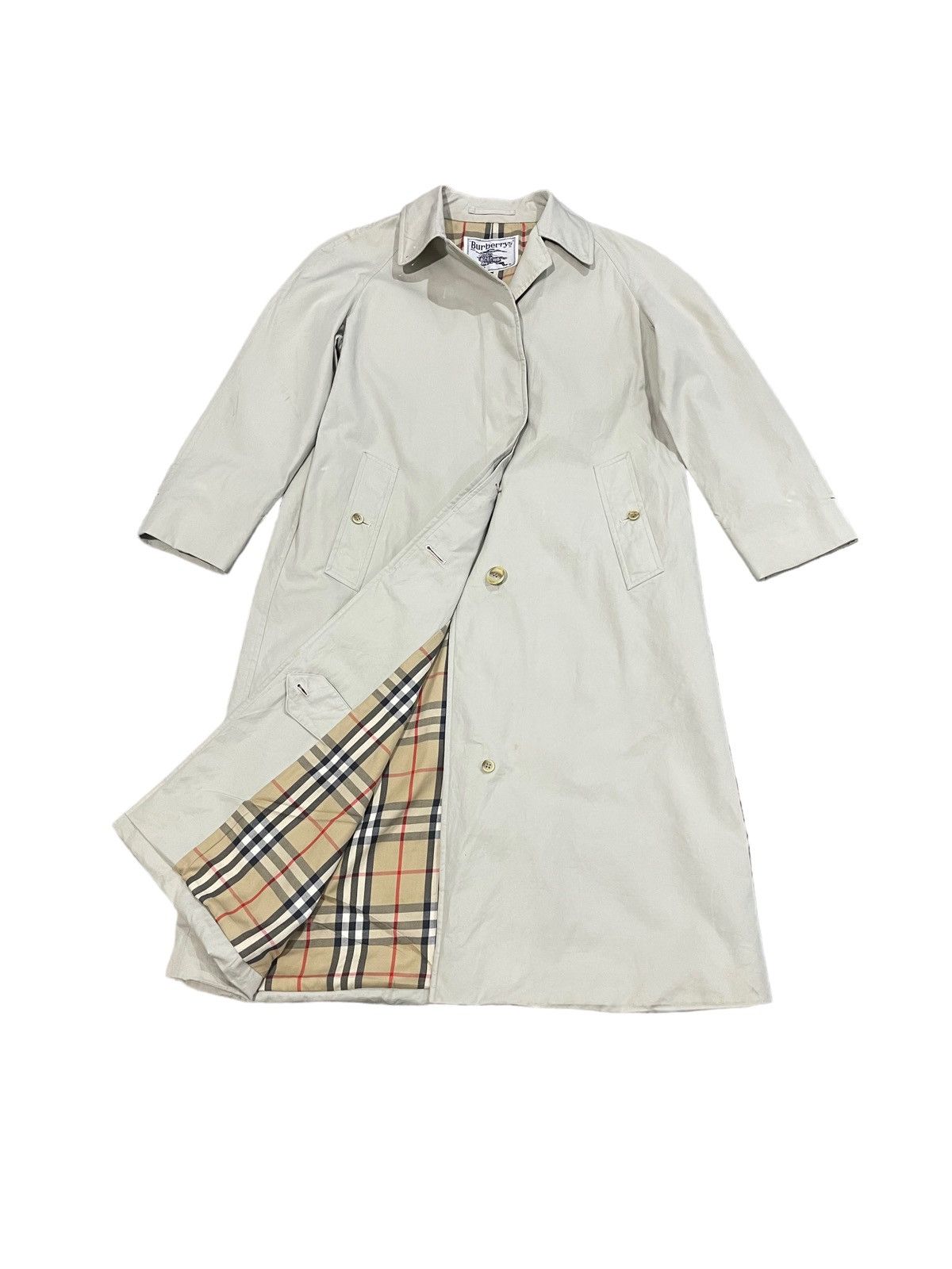 image of Vintage Burberrys Long Coats Jacket in White, Men's (Size Medium)