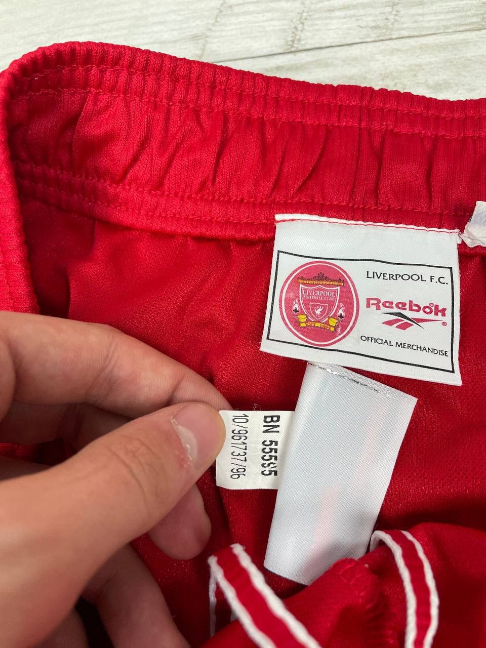 Reebok REEBOK LIVERPOOL 1996 1998 HOME FOOTBALL SOCCER SHORTS Size US 32 / EU 48 - 3 Thumbnail