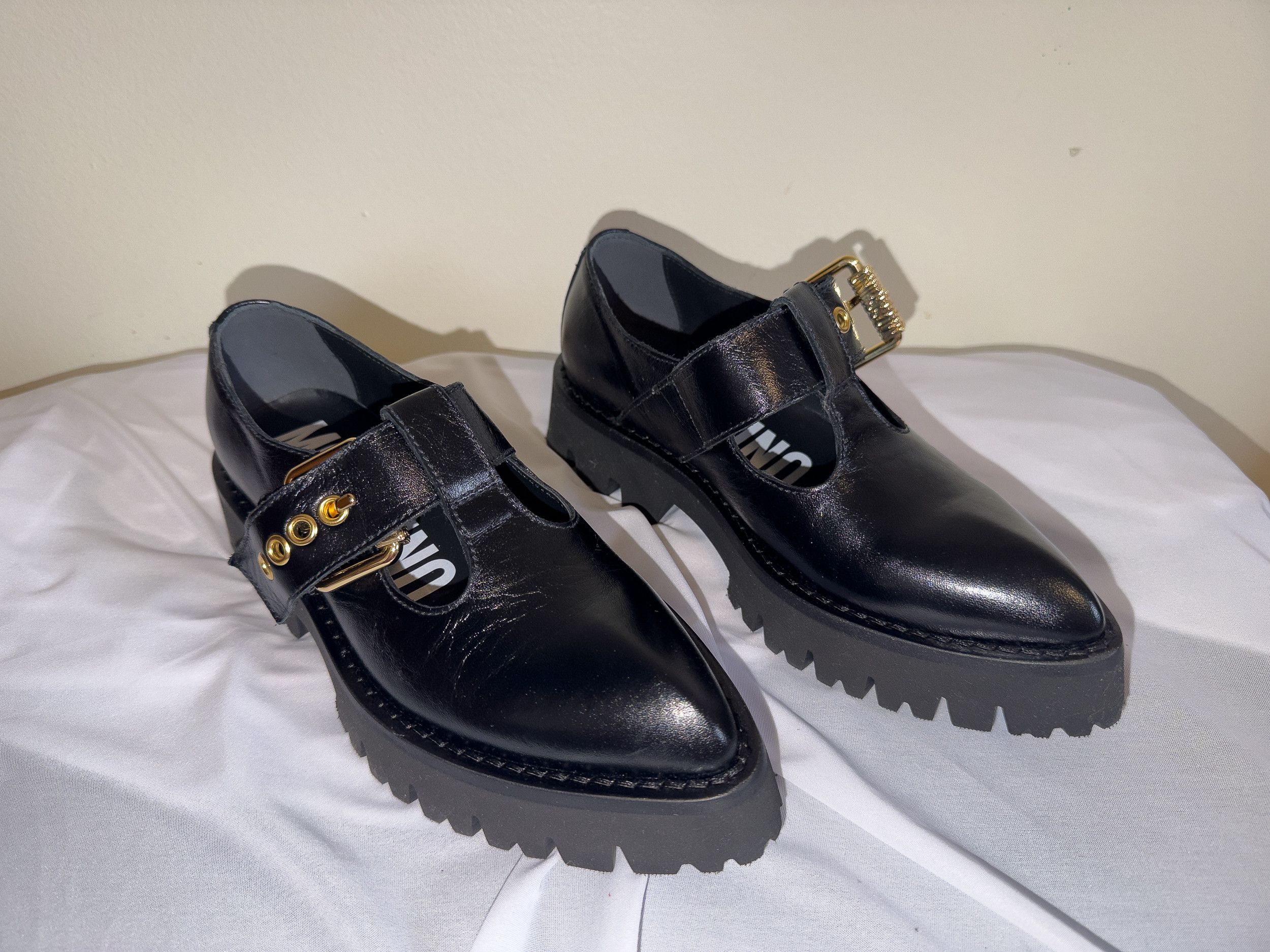 Moschino Pointed toe Leather Loafers Size US 5 / IT 35 - 4 Thumbnail