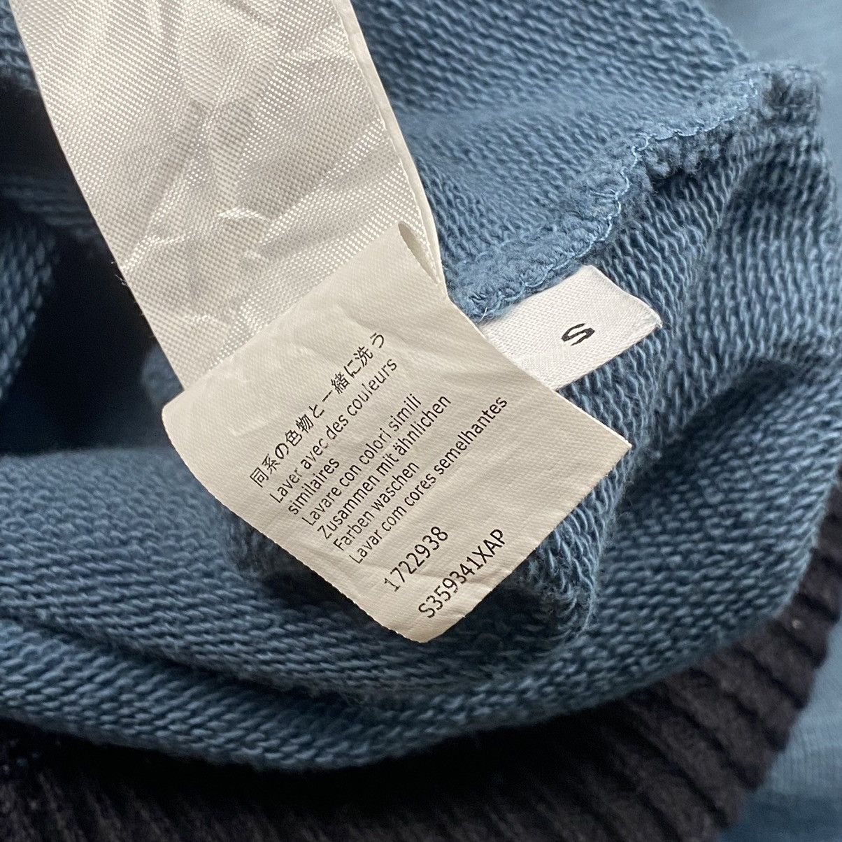 Loewe Loewe S.A Anagram Cropped Crewneck Size S / US 4 / IT 40 - 10 Thumbnail