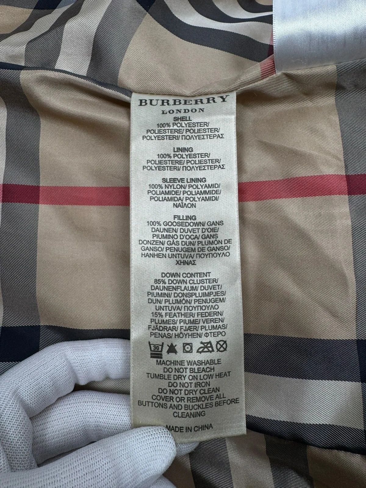 Burberry Burberry Down Puffer Parka Hooded Quilted size L Size L / US 10 / IT 46 - 15 Thumbnail