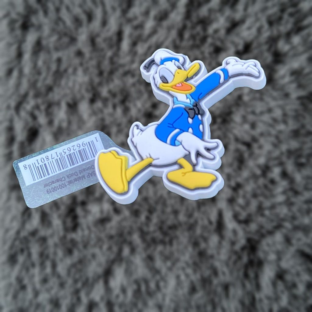Crocs Jibbitz Disney Goofy Donald Duck Crocs Charm Set Navy Multicolor 2pcs Shoes Accessories Teens Mens Womens Girls Boys Size ONE SIZE - 1 Thumbnail