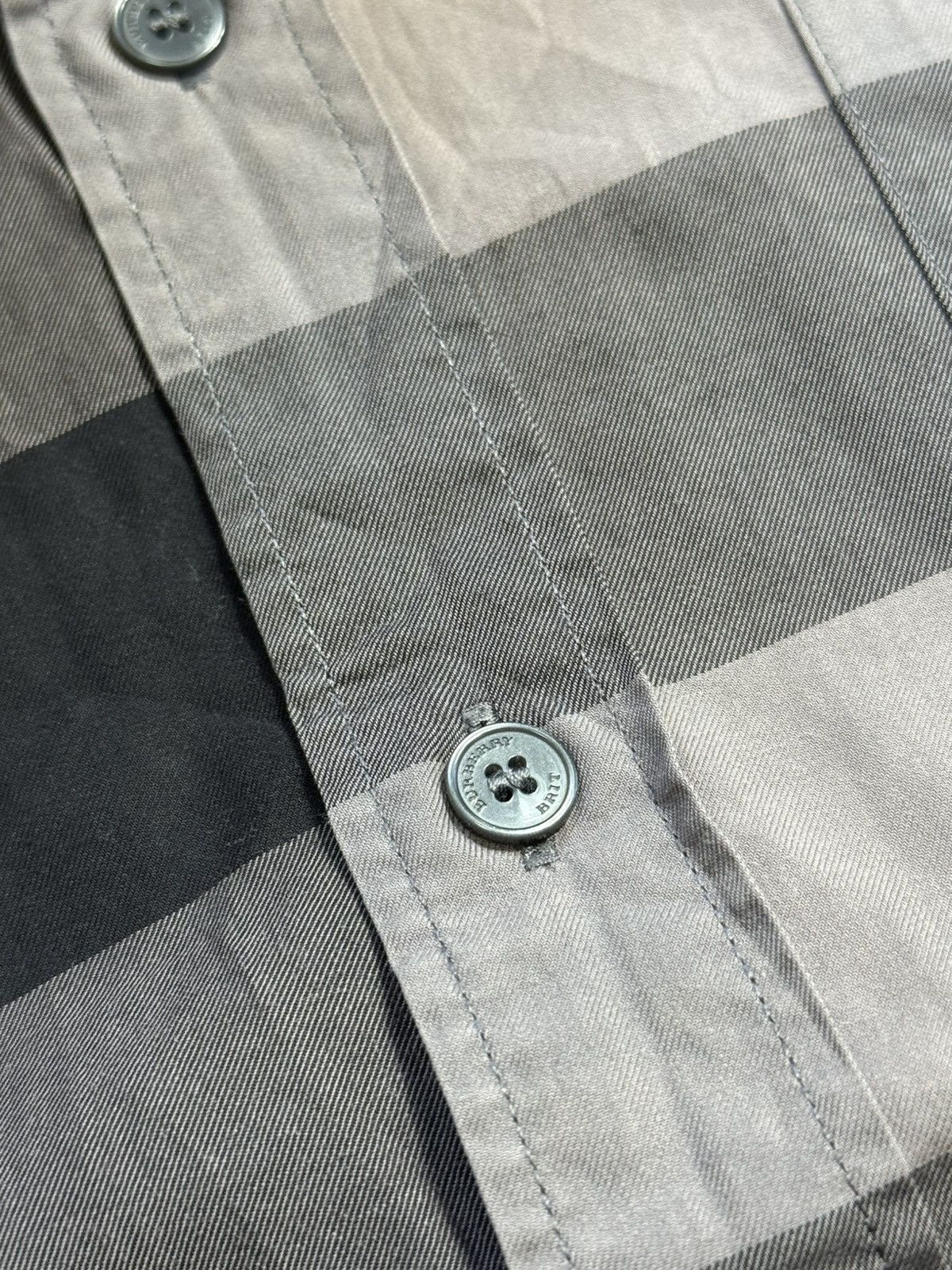 Burberry Burberry brit luxury button-up shirt streetwear y2k rare Size US M / EU 48-50 / 2 - 6 Thumbnail