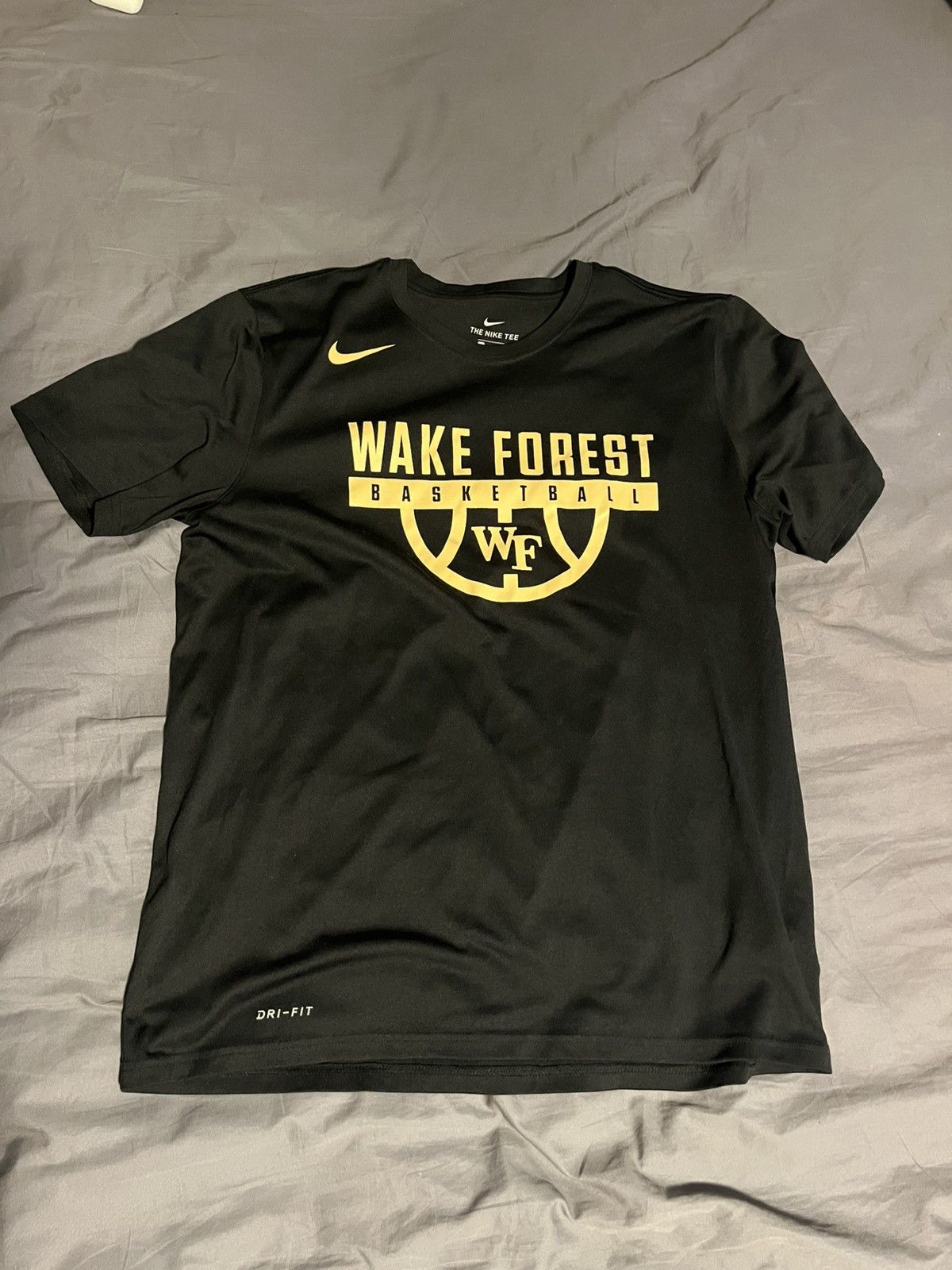 Nike Wake Forest Basketball Shirt Size US L / EU 52-54 / 3 - 1 Thumbnail