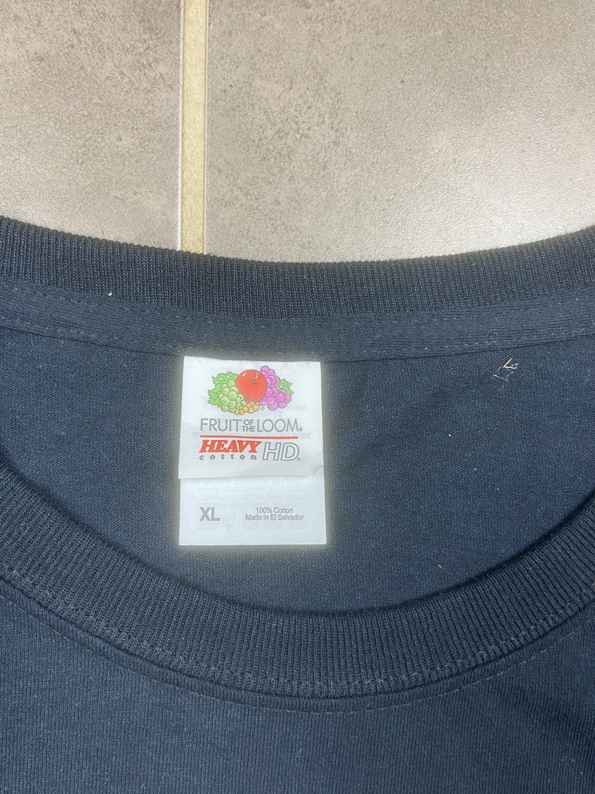 Fruit Of The Loom Strew weather,Outdoor Man’s T Shirt, Vintage. Japanese Size US XL / EU 56 / 4 - 5 Thumbnail
