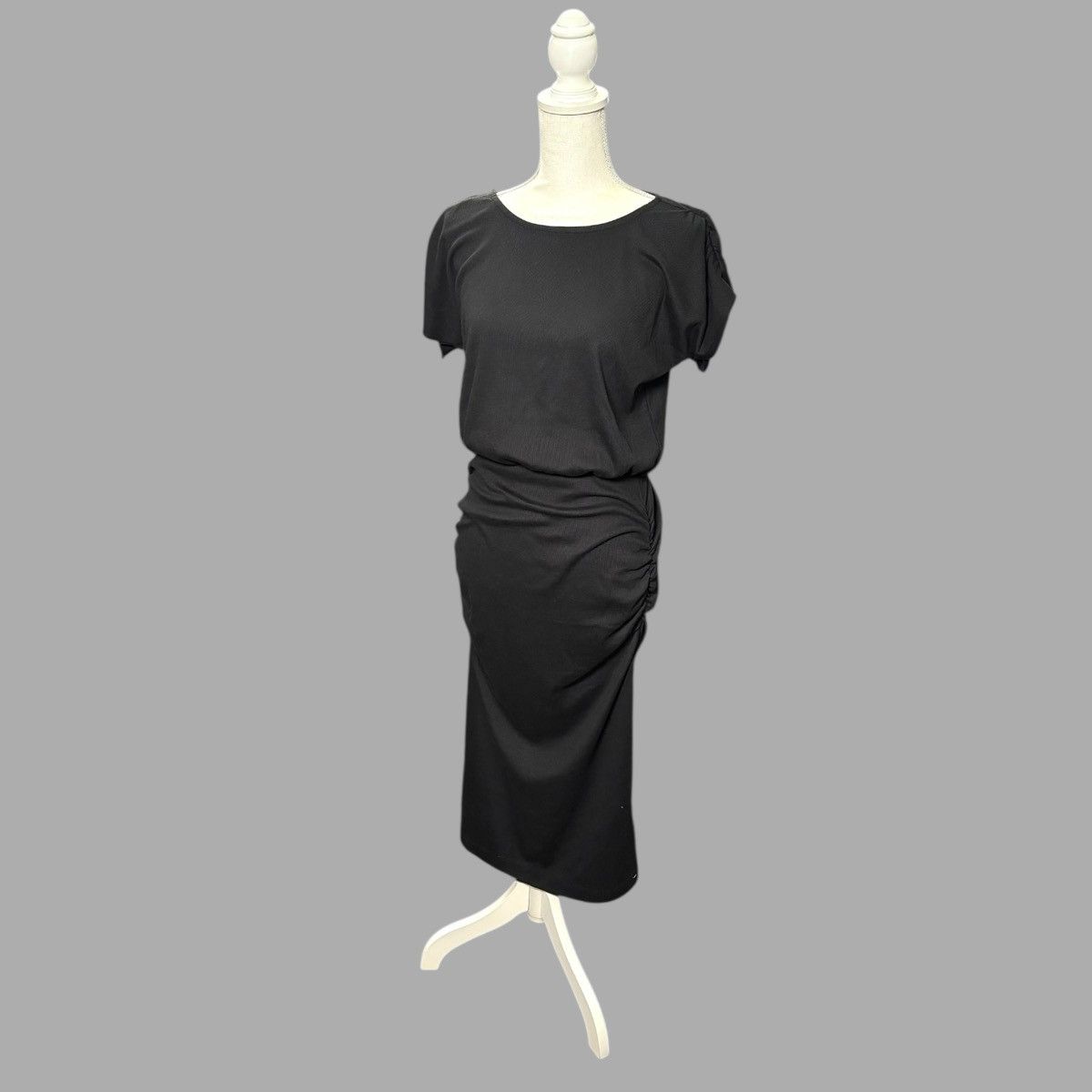 Michael Stars Michael Stars Black Rouched Sides Hannah Midi Dress Sz M Size M / US 6-8 / IT 42-44 - 3 Thumbnail
