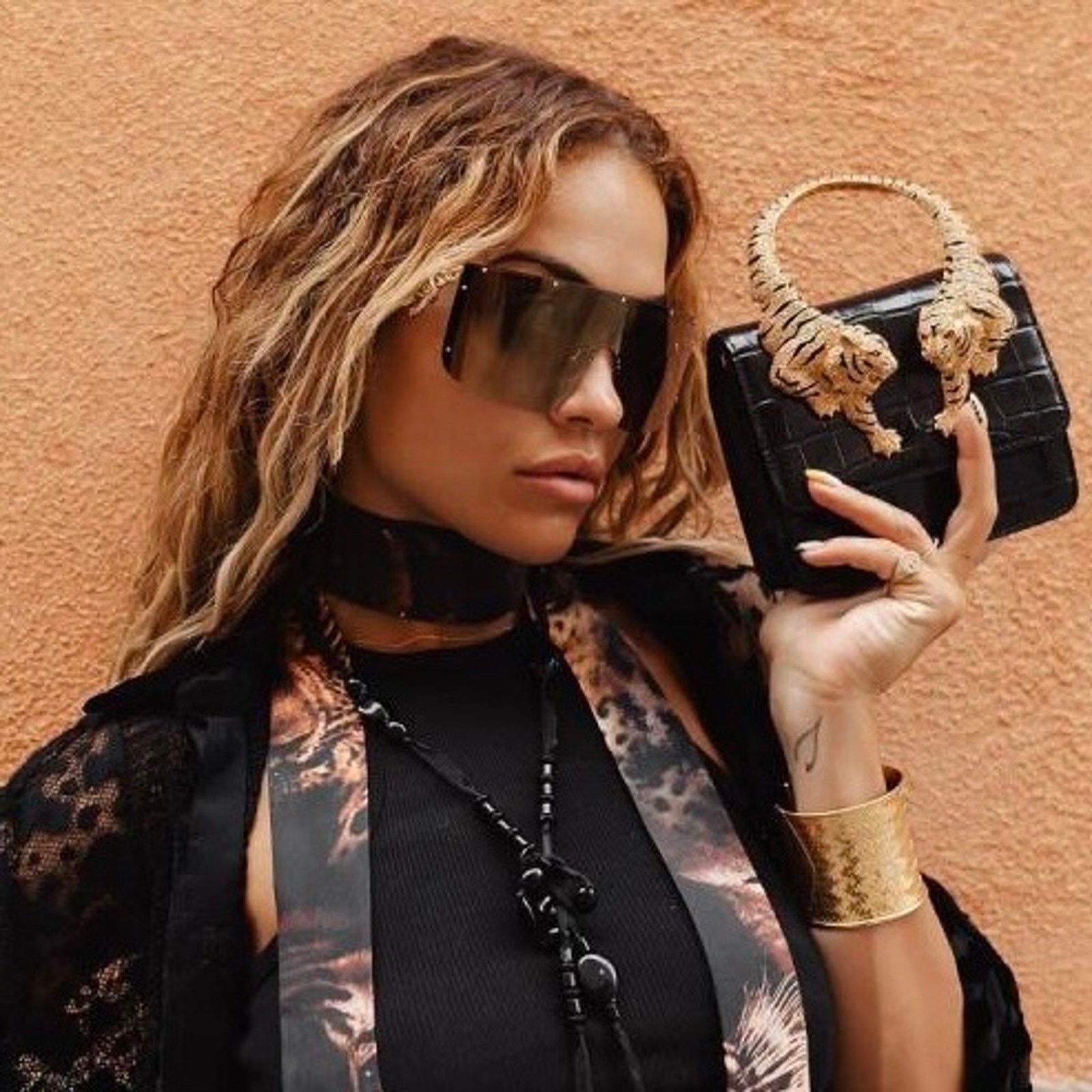 Roberto Cavalli New, ROBERTO CAVALLI Sunglasses SRC015 Col.300G Authentic Size ONE SIZE - 13 Thumbnail